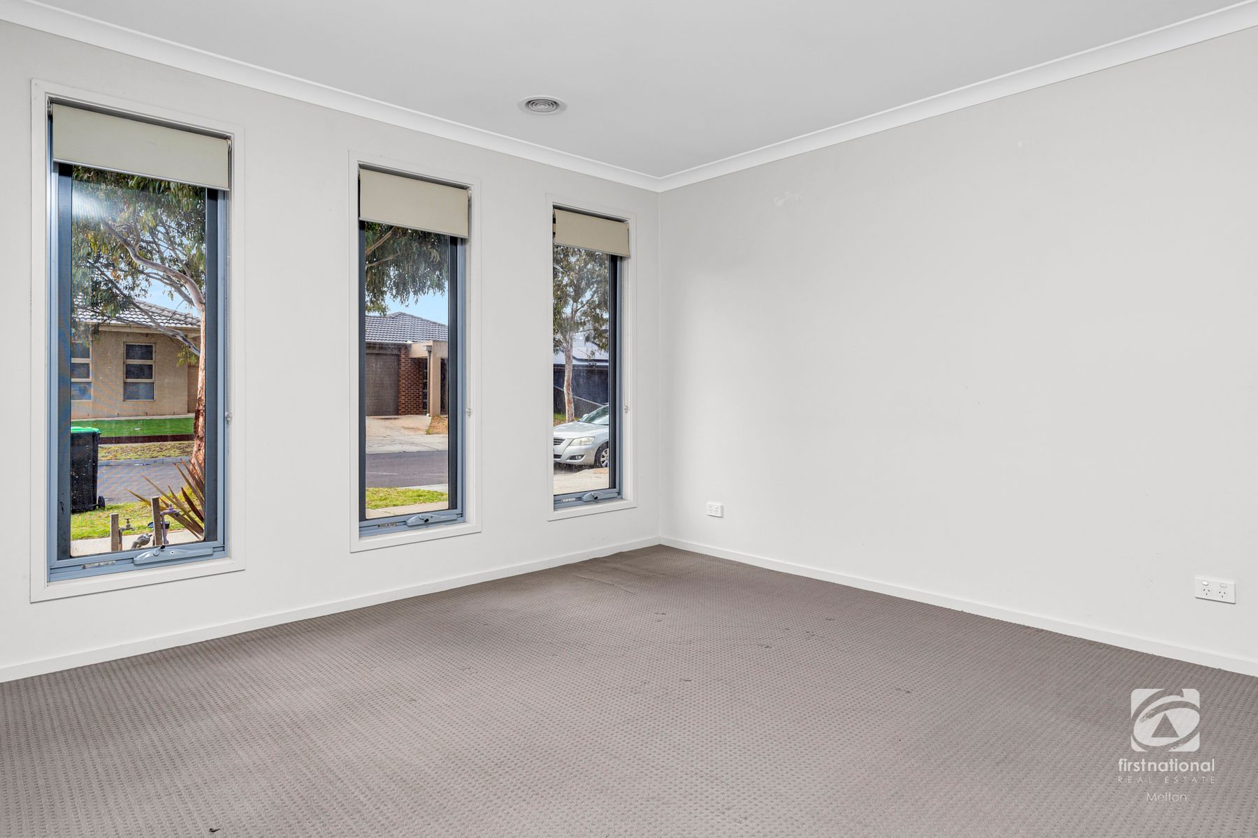 7 Maryburgh Road, Melton South VIC 3338, Melton South - Thumbnail 2