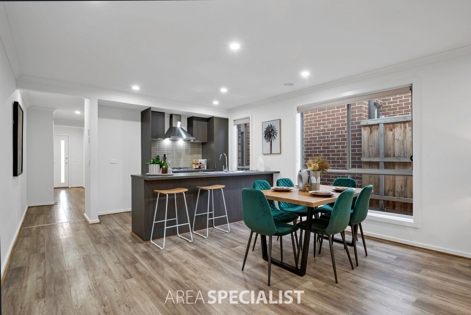 92 Grande Belmond Avenue, Cranbourne East, VIC 3977, Cranbourne East - Thumbnail 8