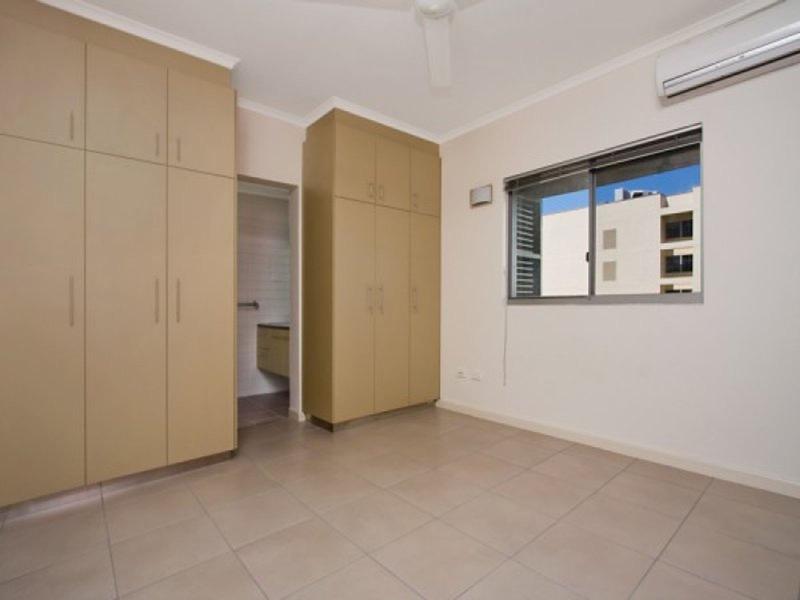 14-28/30 Cavenagh Street, Darwin City NT 0800, Darwin City - Thumbnail 2
