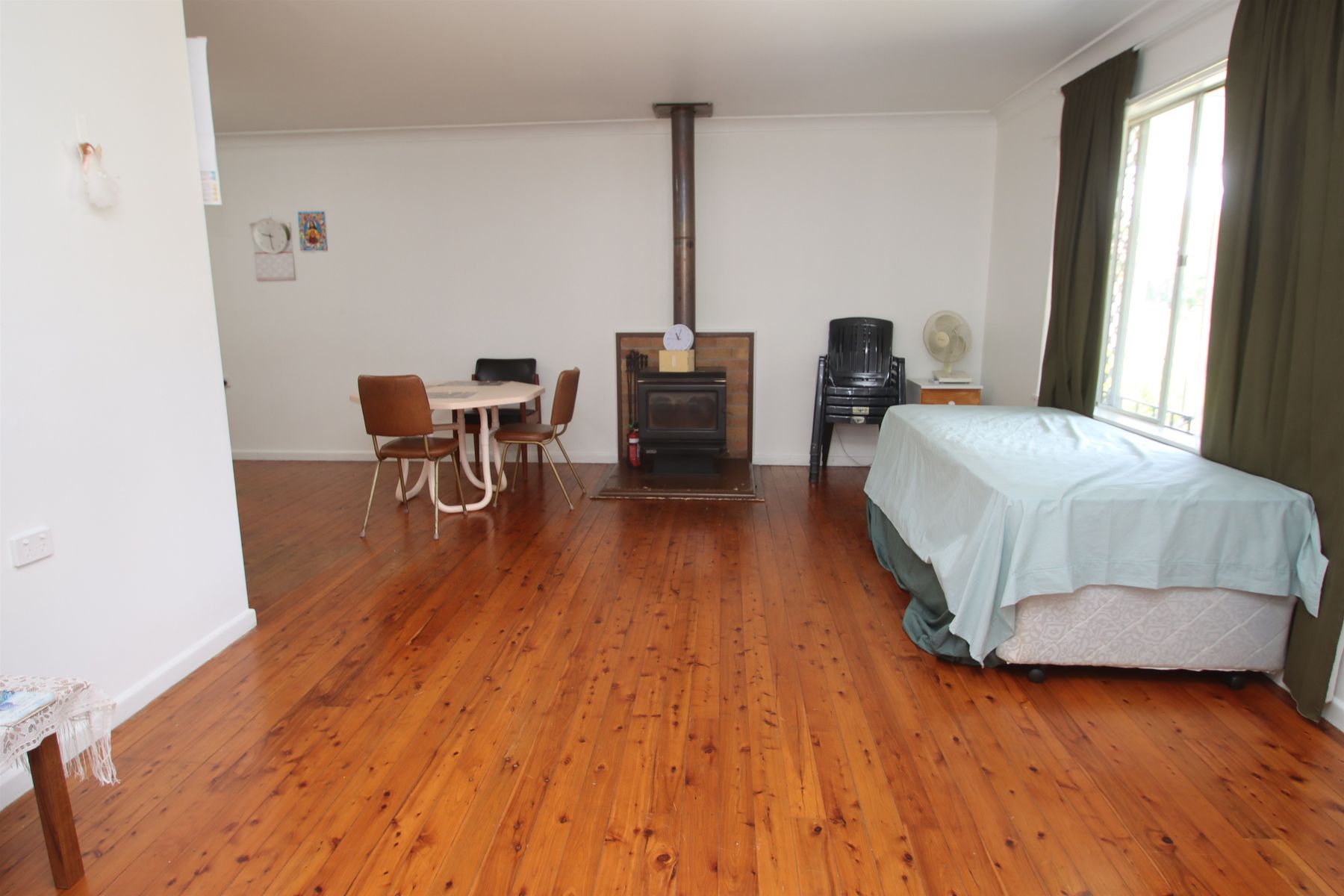 78 Logan Street, Tenterfield NSW 2372, Tenterfield - Thumbnail 2