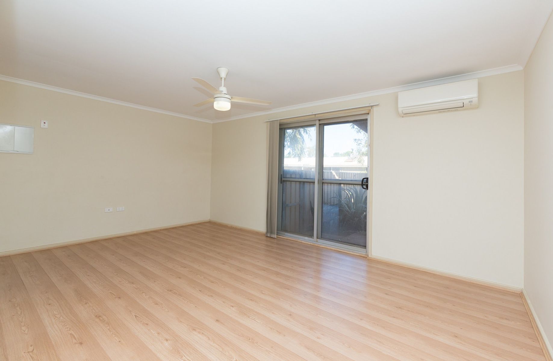 11/15 Becker Court, South Hedland WA 6722, South Hedland - Thumbnail 2