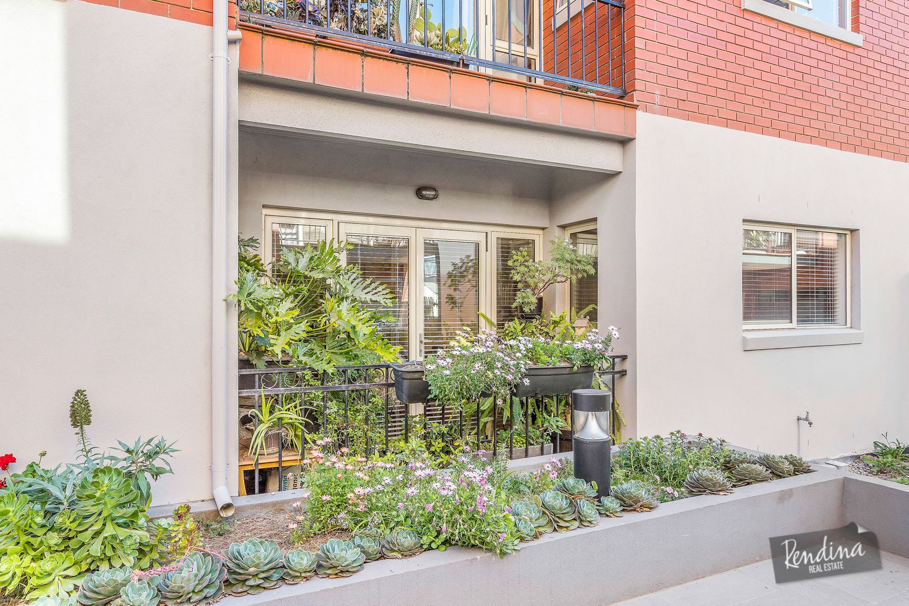 15/18 Mawbey Street, Kensington - Thumbnail 2
