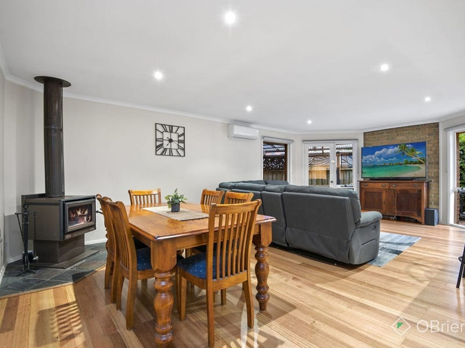8 Legana Court, Endeavour Hills, VIC 3802, Endeavour Hills - Thumbnail 3