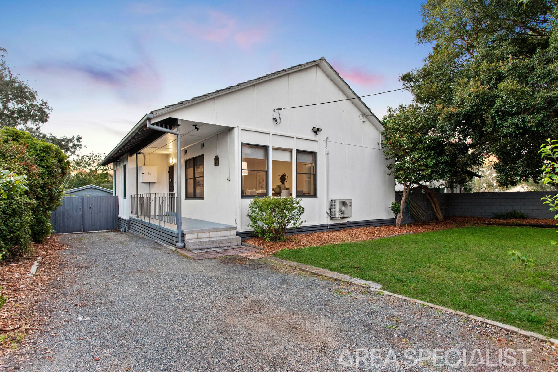 35 Candlebark Crescent, Frankston North, VIC 3200, Frankston North - Thumbnail 2