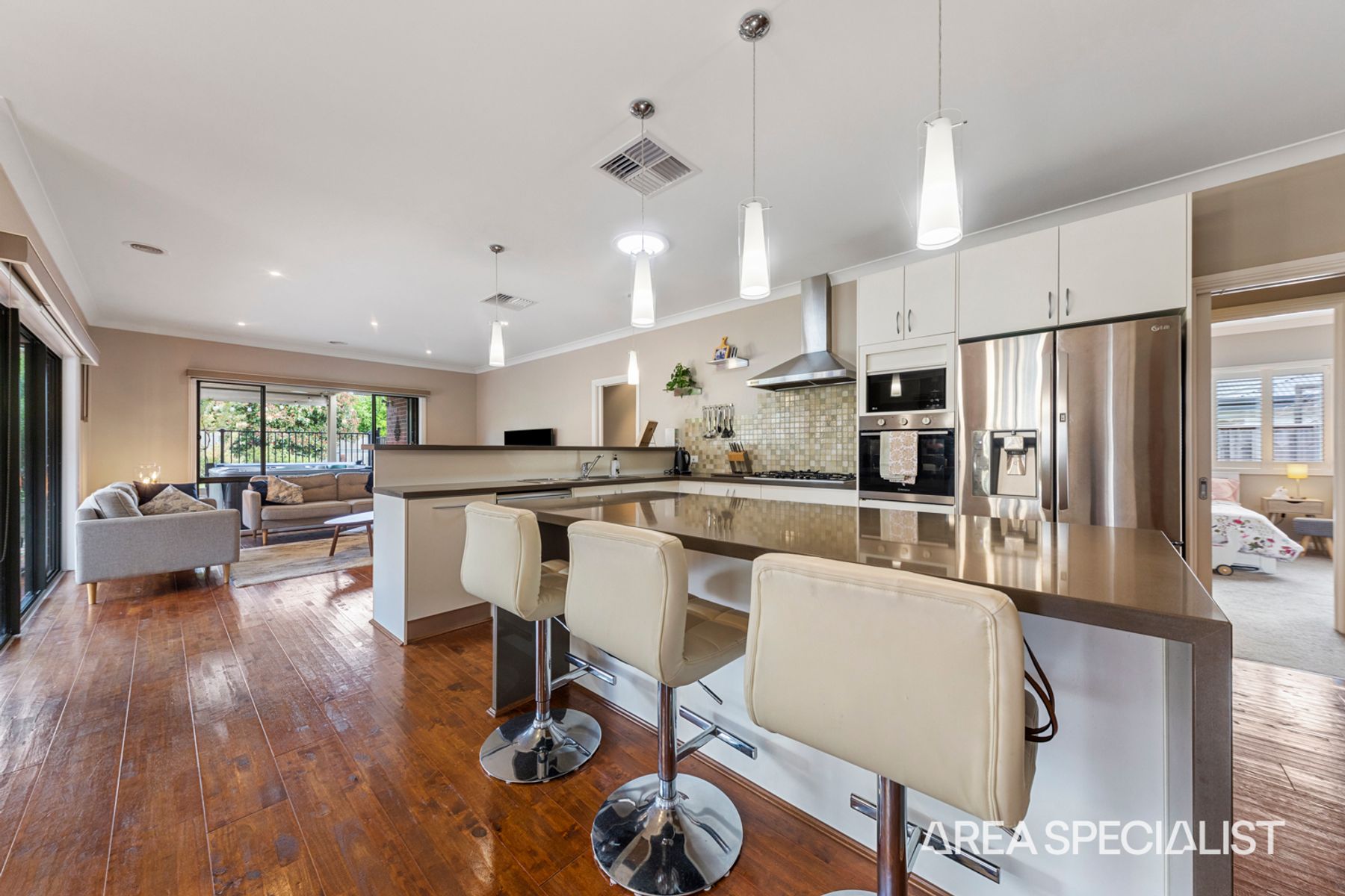 6 Landy Circuit, Pakenham, VIC 3810, Pakenham - Thumbnail 3