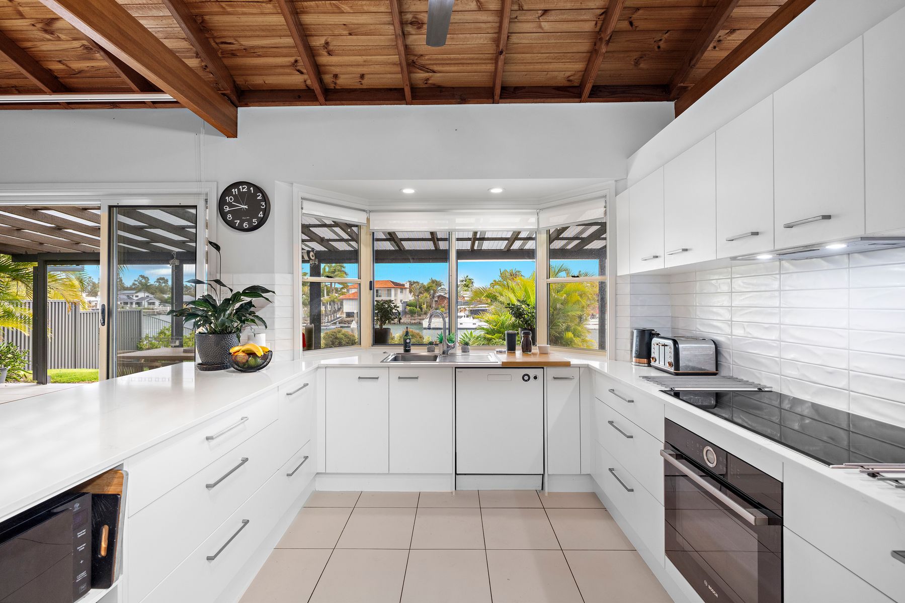 14 Bollard Court, Raby Bay QLD 4163, Raby Bay - Thumbnail 4