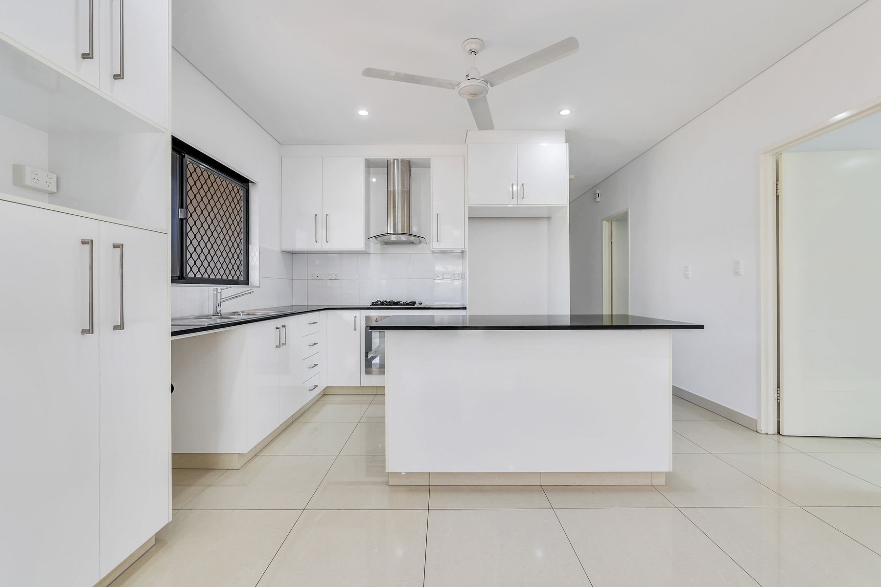 33 Tuckeroo Boulevard, Zuccoli NT 0832, Zuccoli - Thumbnail 6