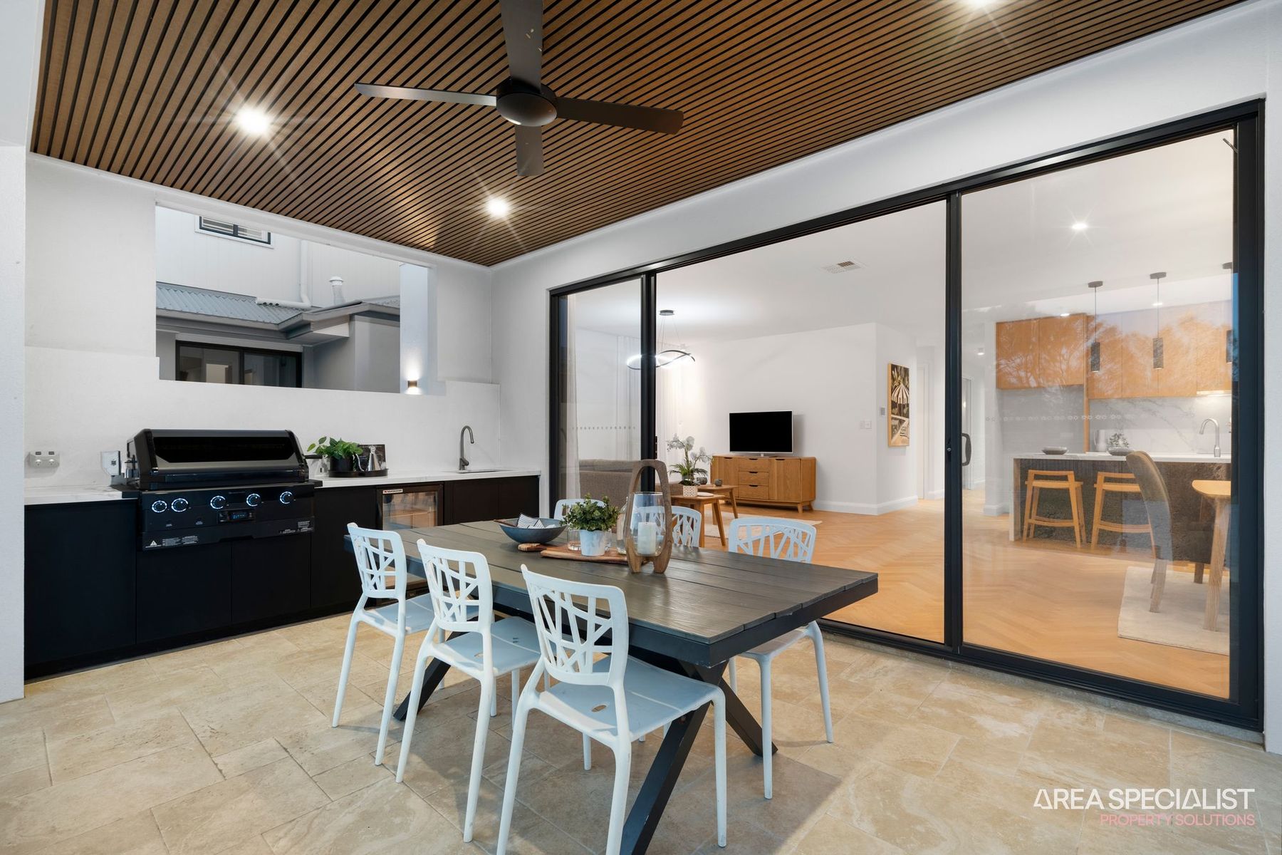 95 Harbour Boulevard, Jacobs Well, Jacobs Well - Thumbnail 5
