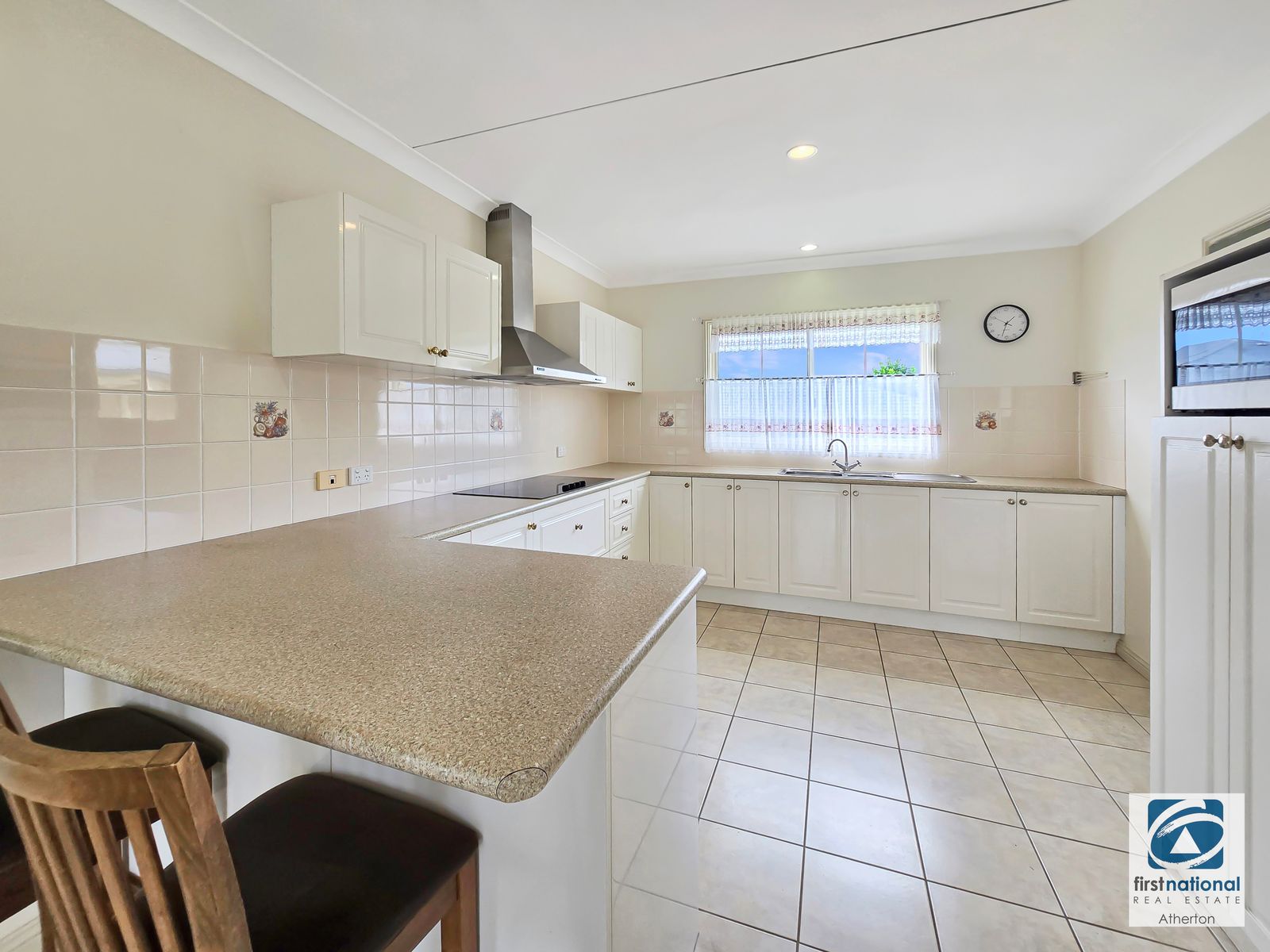10 Carnation Street, Atherton QLD 4883, Atherton - Thumbnail 6