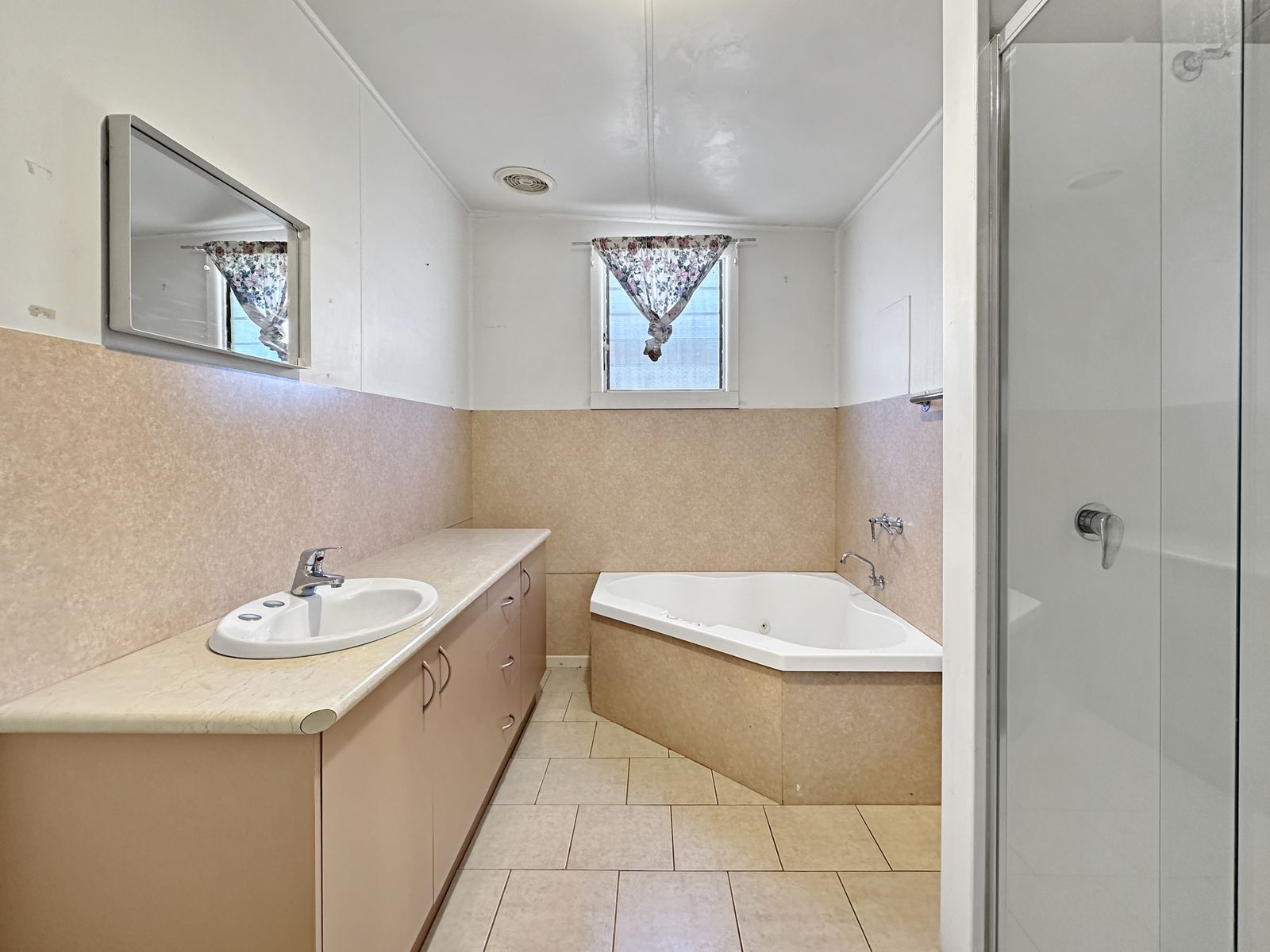 12 Casey Street, Maryborough VIC 3465, Maryborough - Thumbnail 6
