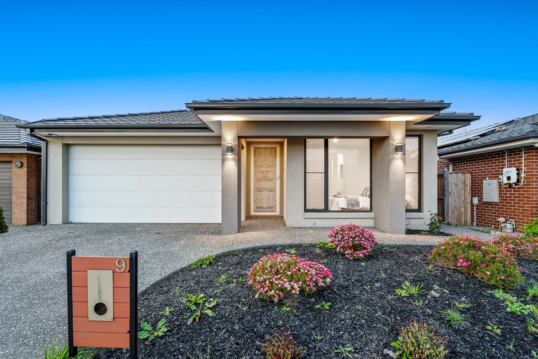 9 Heybridge Street, Clyde, VIC 3978, Clyde - Thumbnail 2