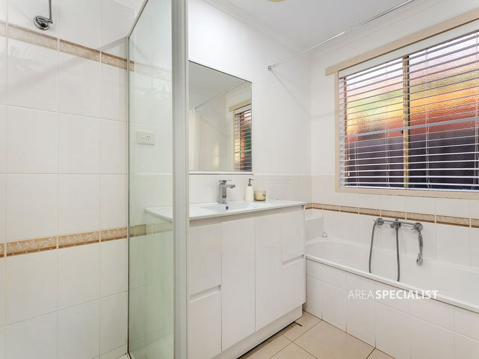 17 Allara Drive, Hampton Park, VIC 3976, Hampton Park - Thumbnail 8