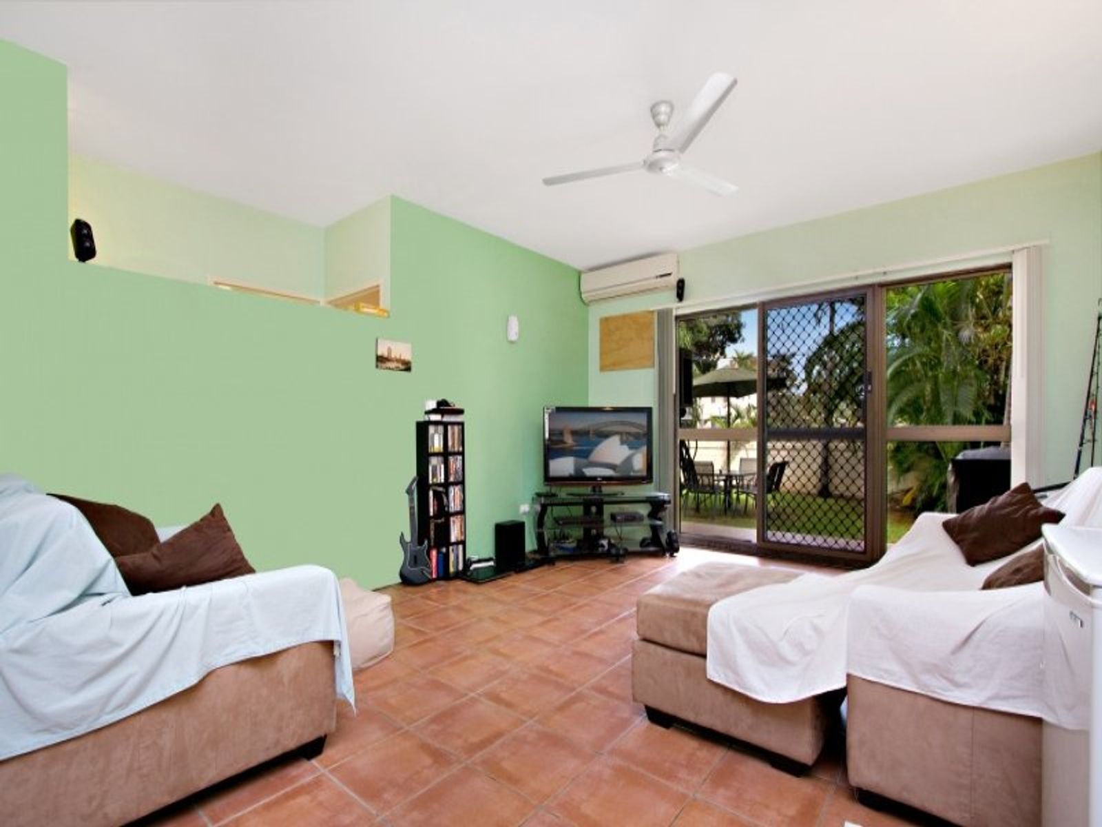 2/160 Smith Street, Larrakeyah NT 0820, Larrakeyah - Thumbnail 2