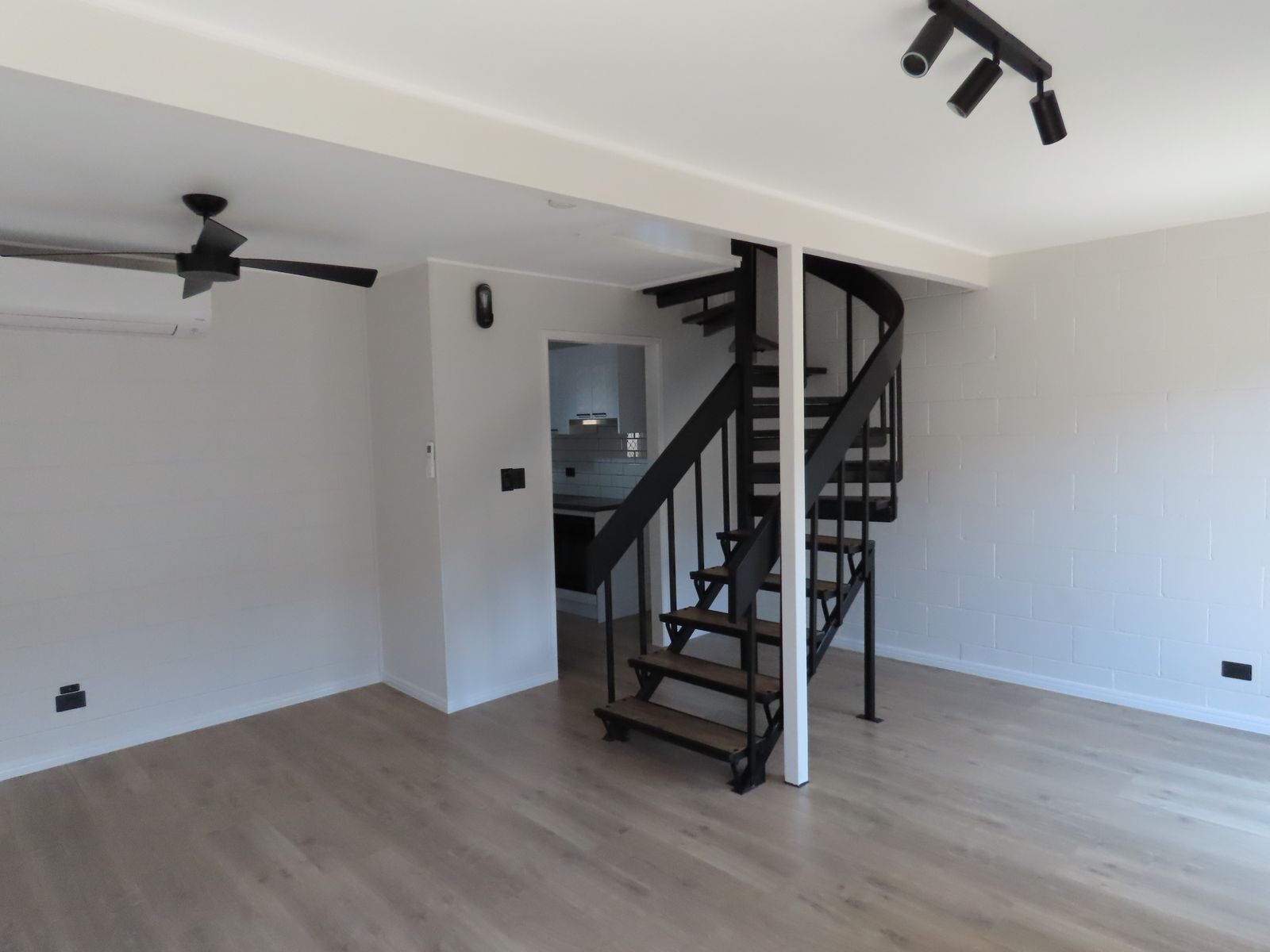 4/12 East Gordon Street, Mackay QLD 4740, Mackay - Thumbnail 3