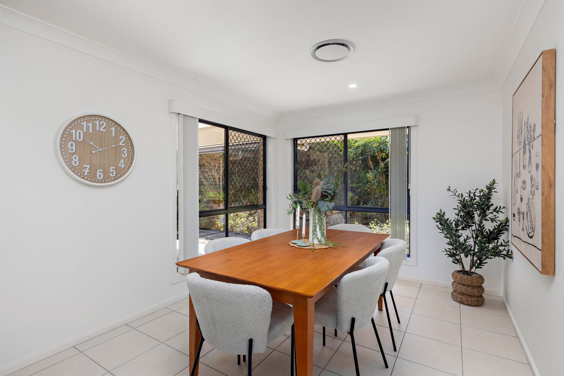 14 Aquila Street, Redland Bay QLD 4165, Redland Bay - Thumbnail 8