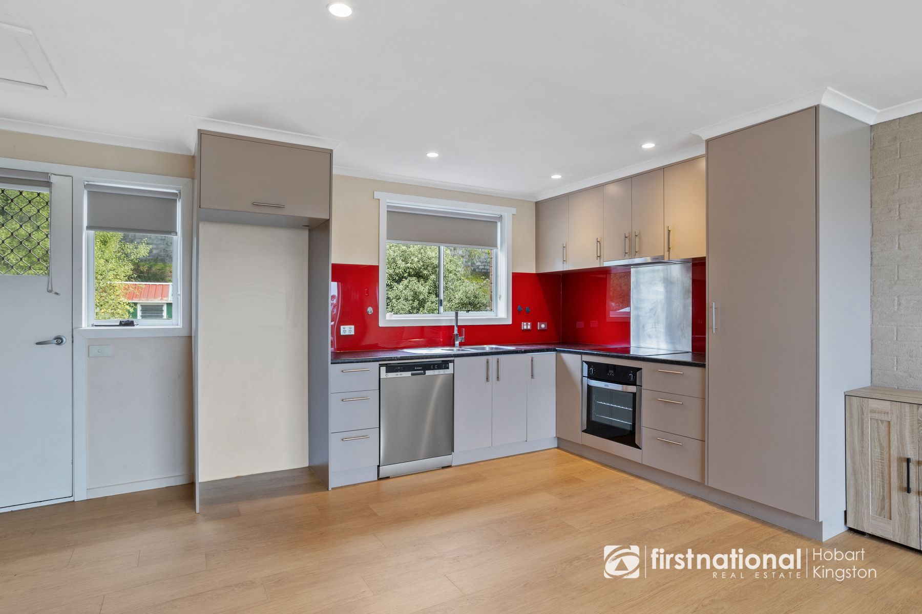 3/6 Opal Drive, Blackmans Bay TAS 7052, Blackmans Bay - Thumbnail 2