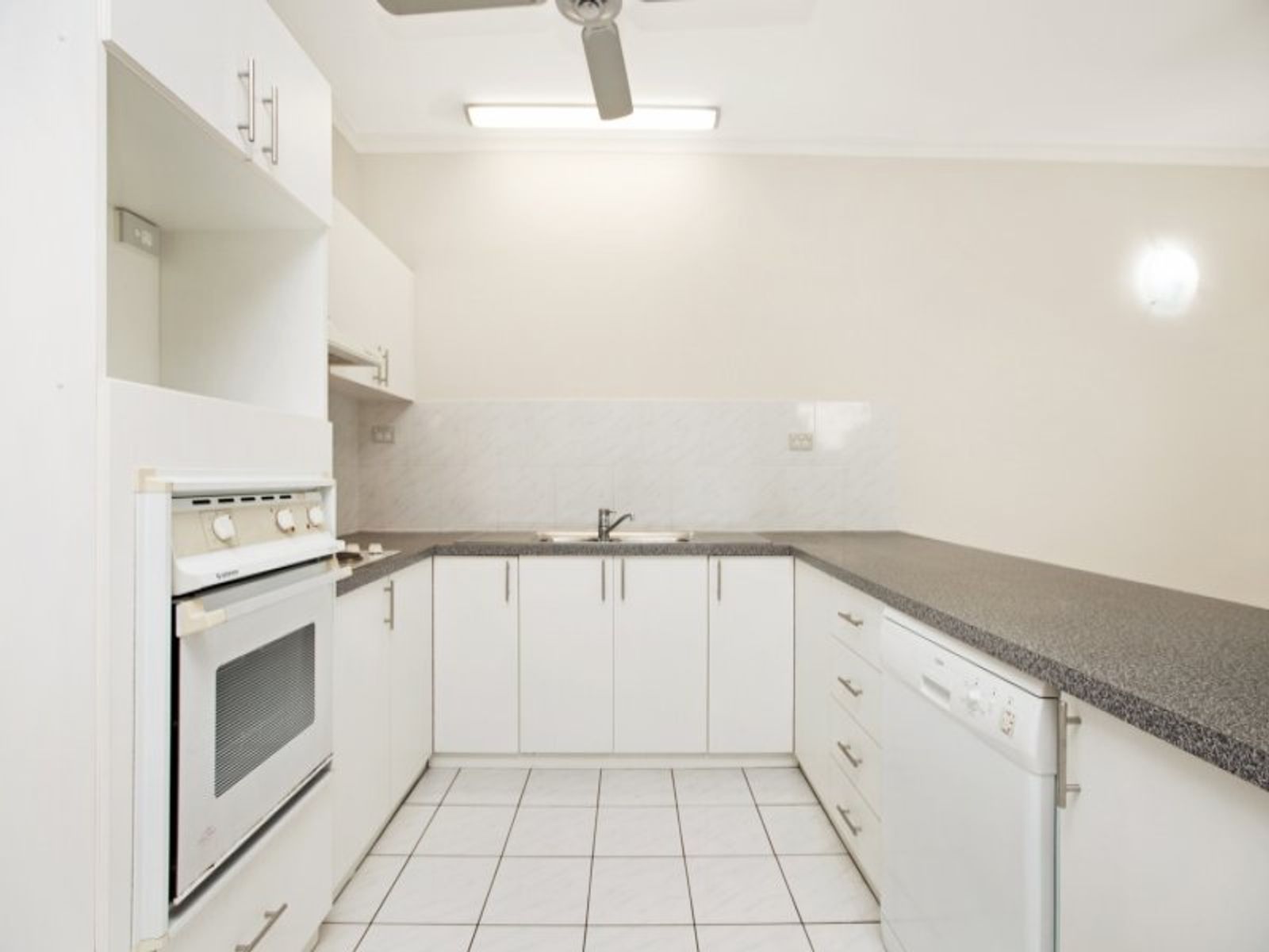 5/260 Casuarina Drive, Nightcliff NT 0810, Nightcliff - Thumbnail 2
