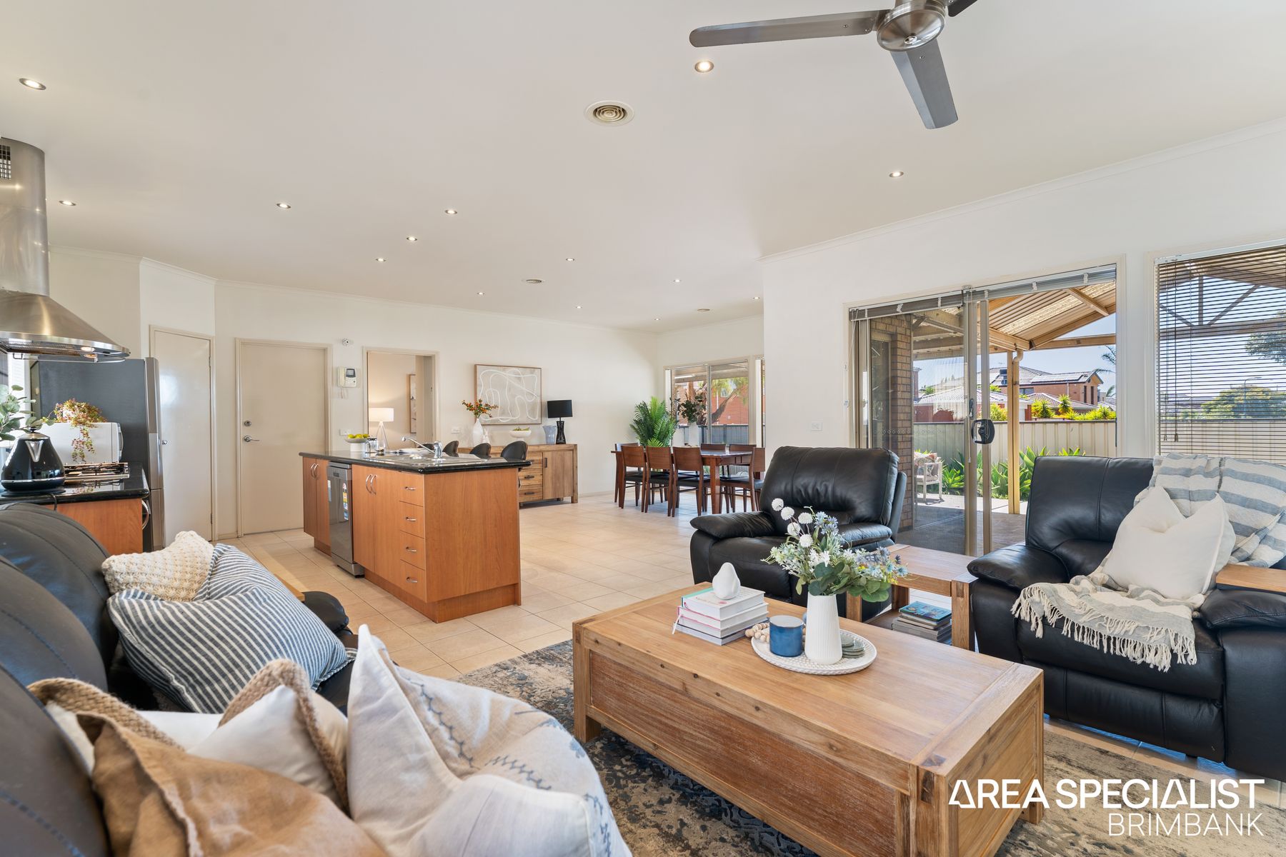 10 Edgewater Circuit, Cairnlea, VIC 3023, Cairnlea - Thumbnail 7
