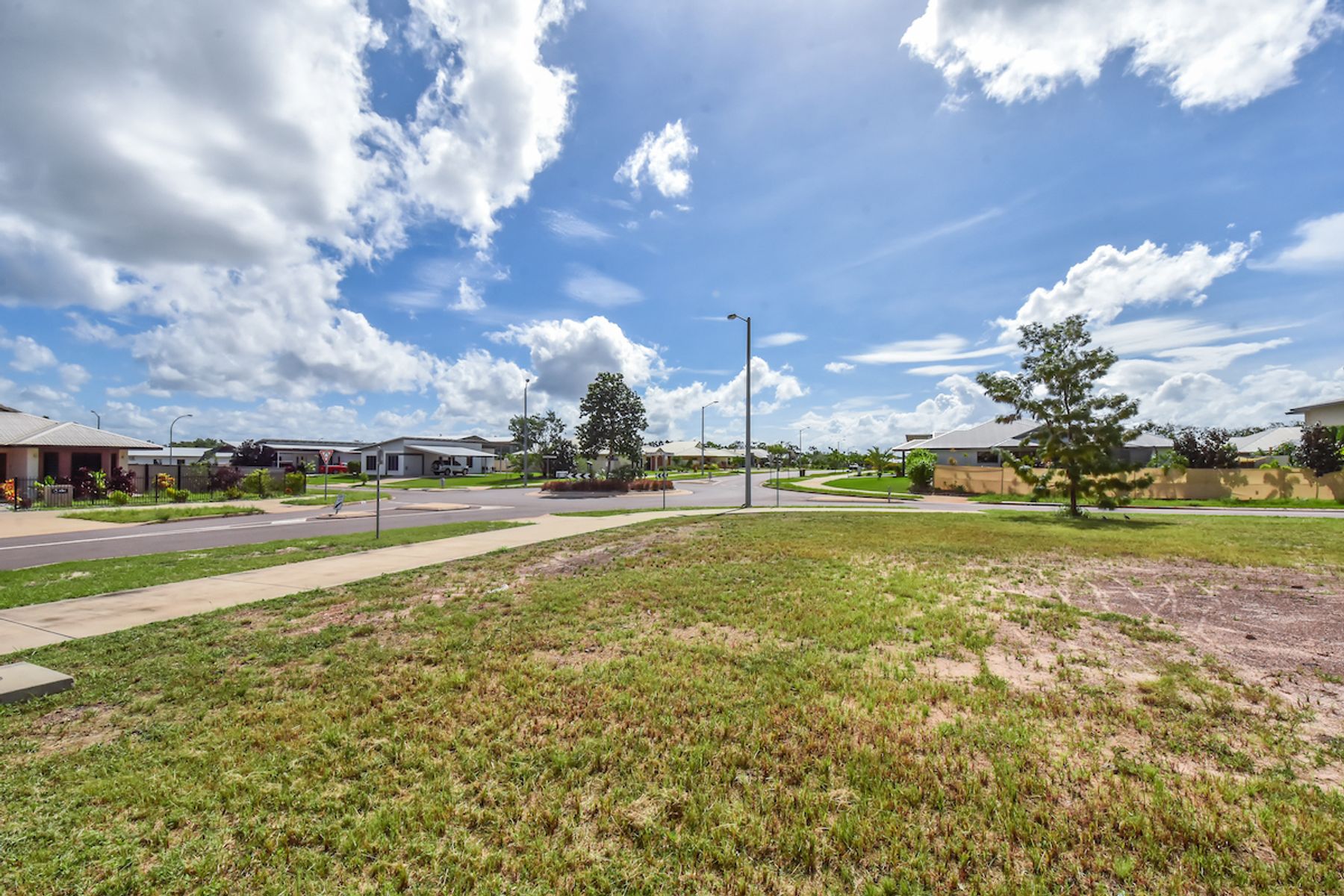 256 Forrest Parade, Bellamack NT 0832, Bellamack - Thumbnail 2