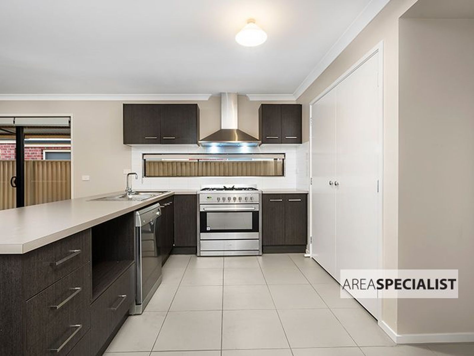 114 Blue Horizons Way, Pakenham, VIC 3810, Pakenham - Thumbnail 3