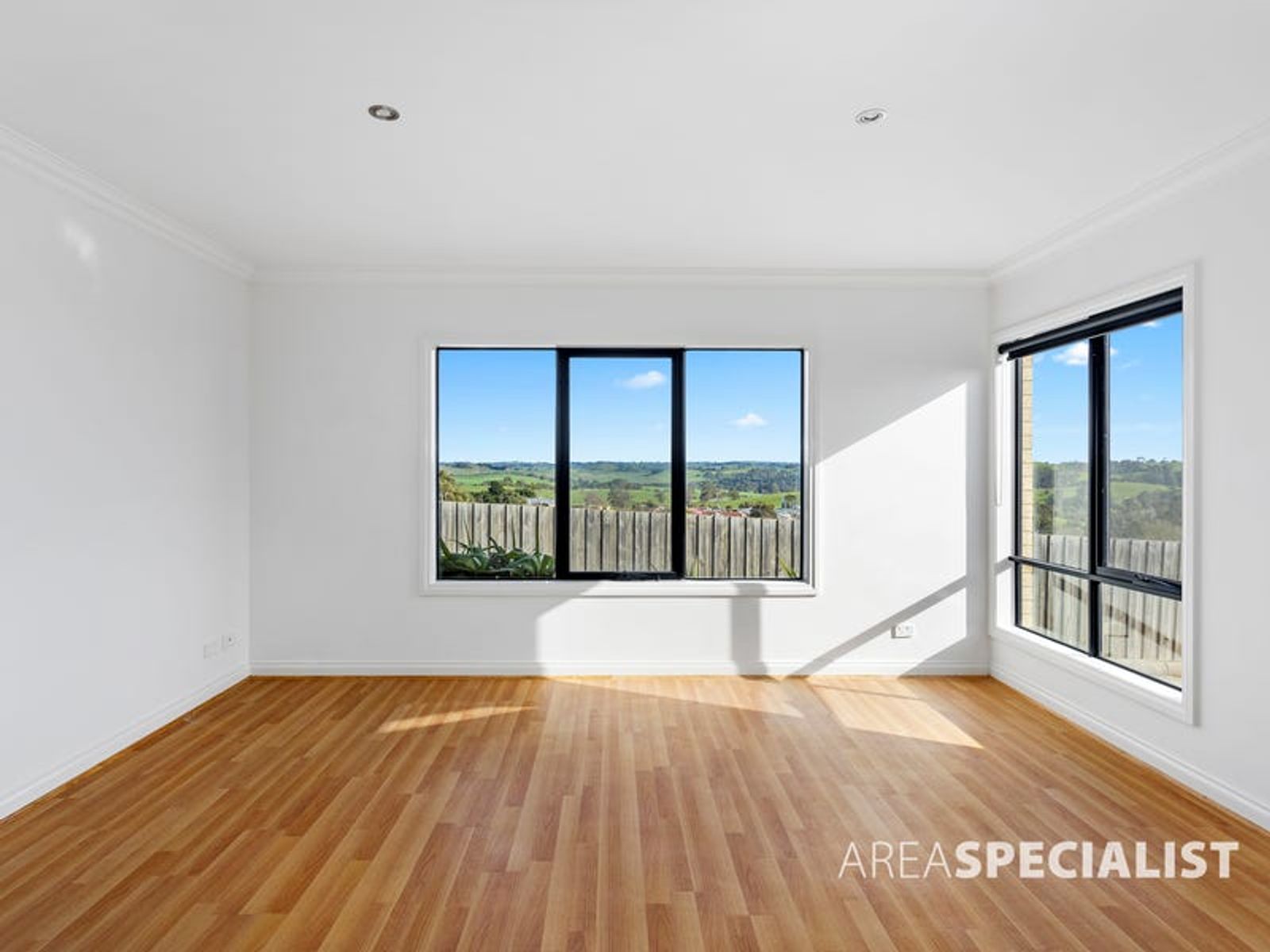 2/23 Hannah Rise Crescent, Korumburra, VIC 3950, Korumburra - Thumbnail 4