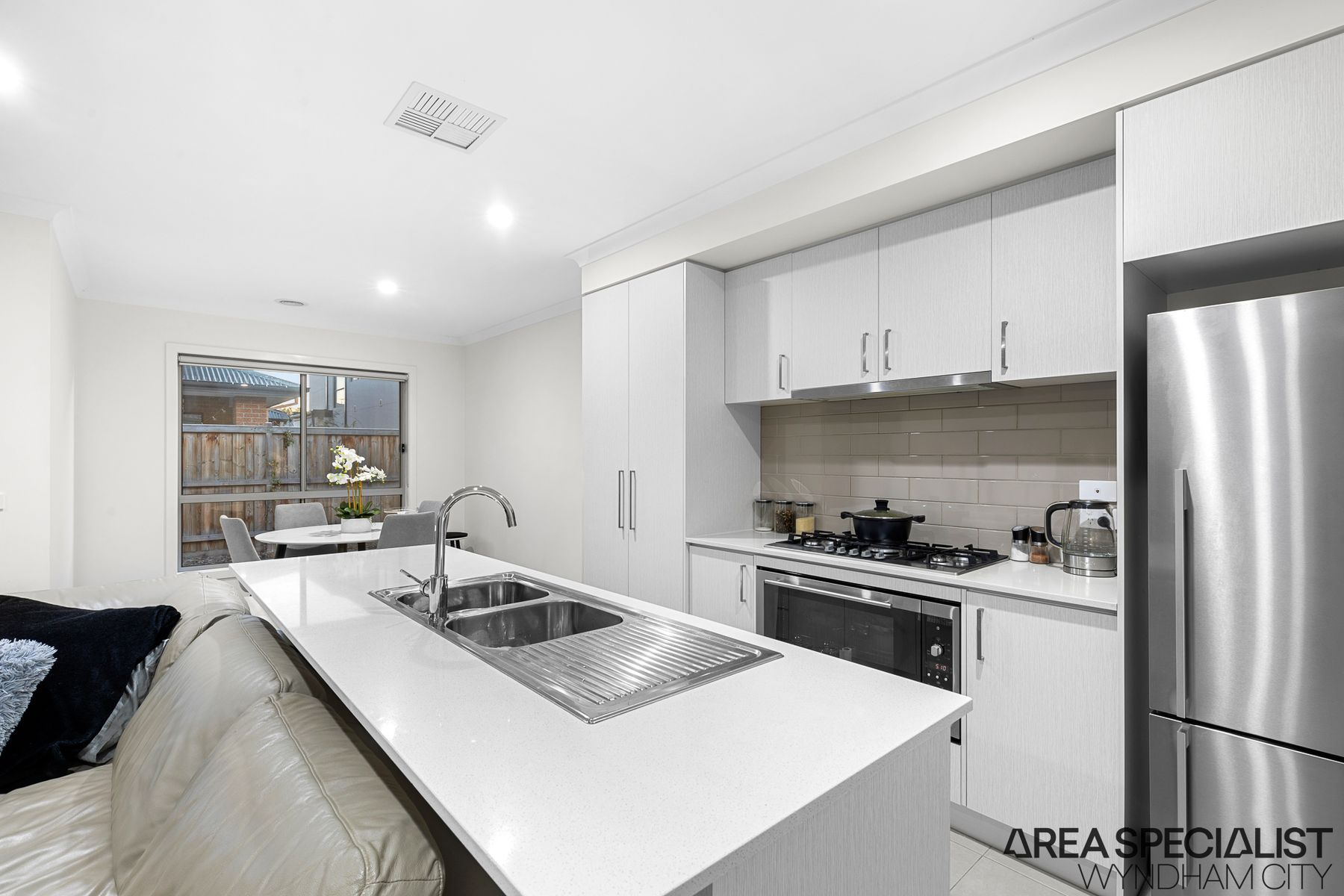 27 Columbus Street, Point Cook, VIC 3030, Point Cook - Thumbnail 8