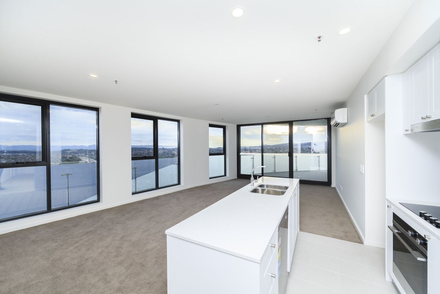 154/1 Anthony Rolfe Avenue, Gungahlin, ACT 2912, Gungahlin - Image 1
