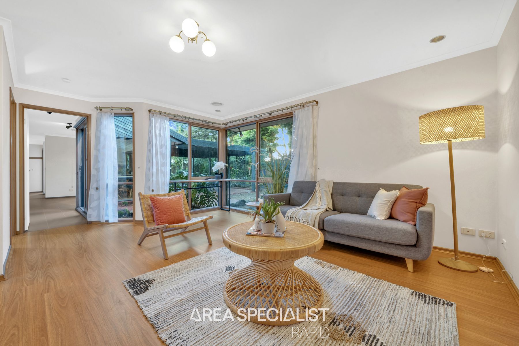 10 Hollyhock Court, Cranbourne North, VIC 3977, Cranbourne North - Thumbnail 4