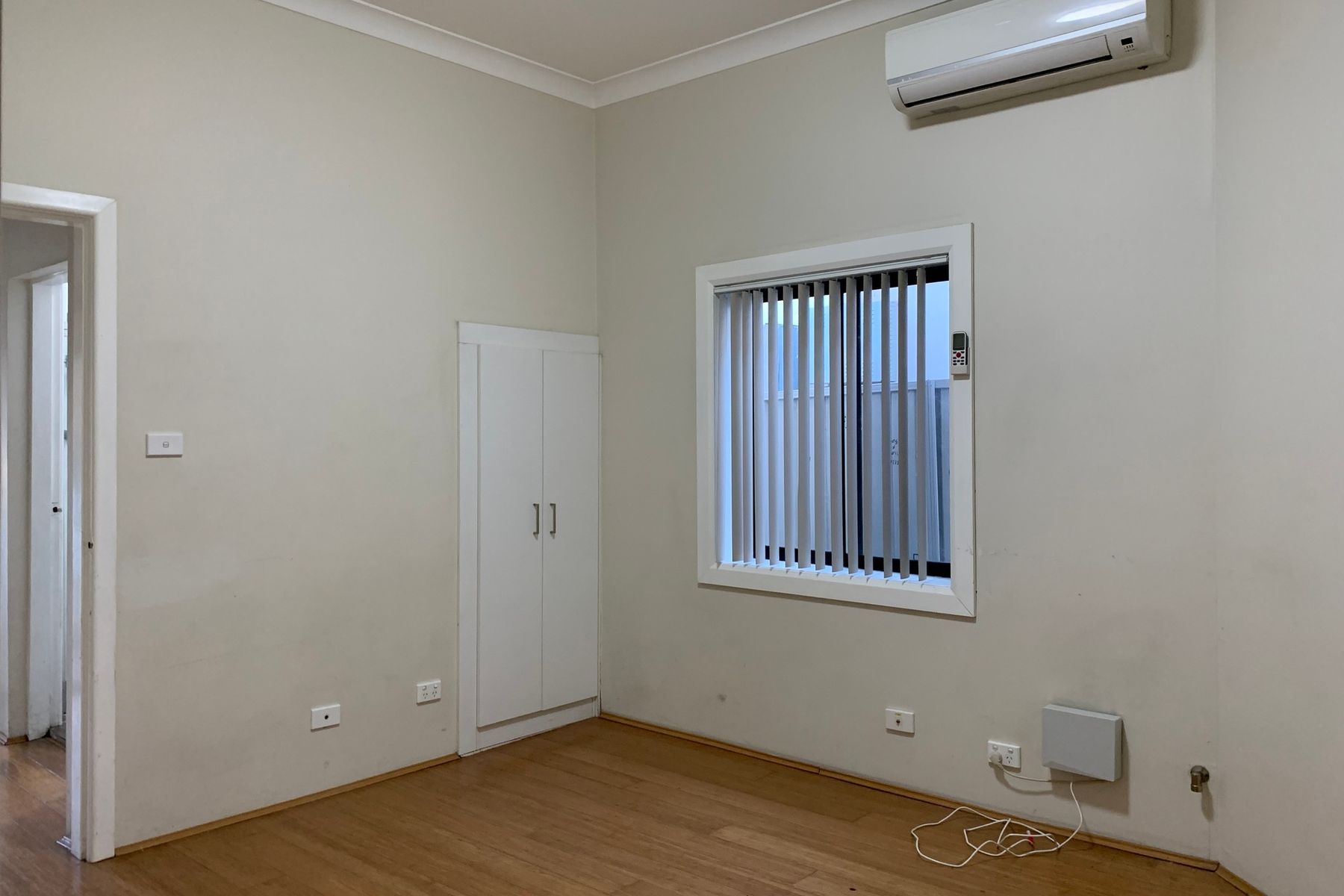 18 The Crescent, Auburn NSW 2144, Auburn - Thumbnail 3