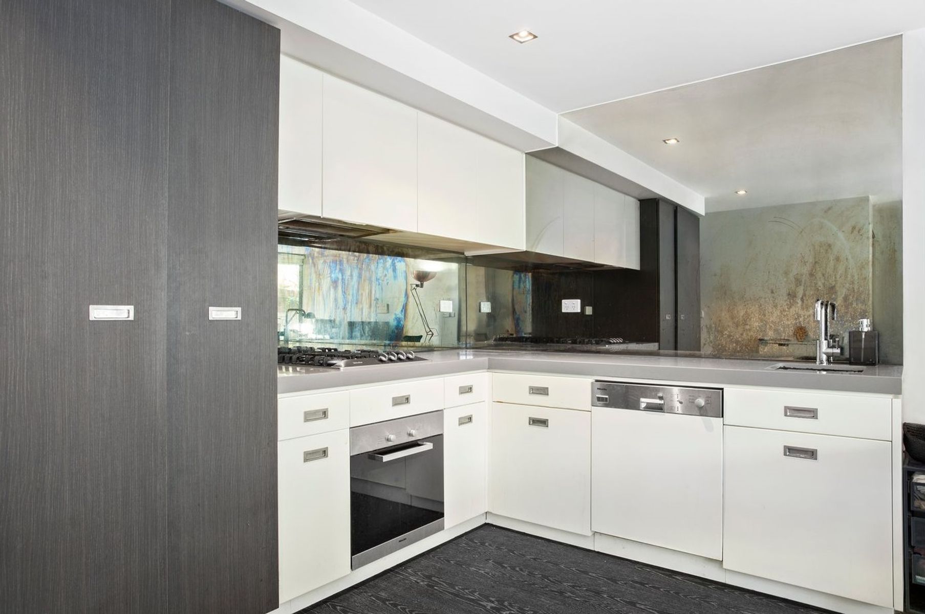 first-national-real-estate-avant-13-765-malvern-road-toorak-vic-3142