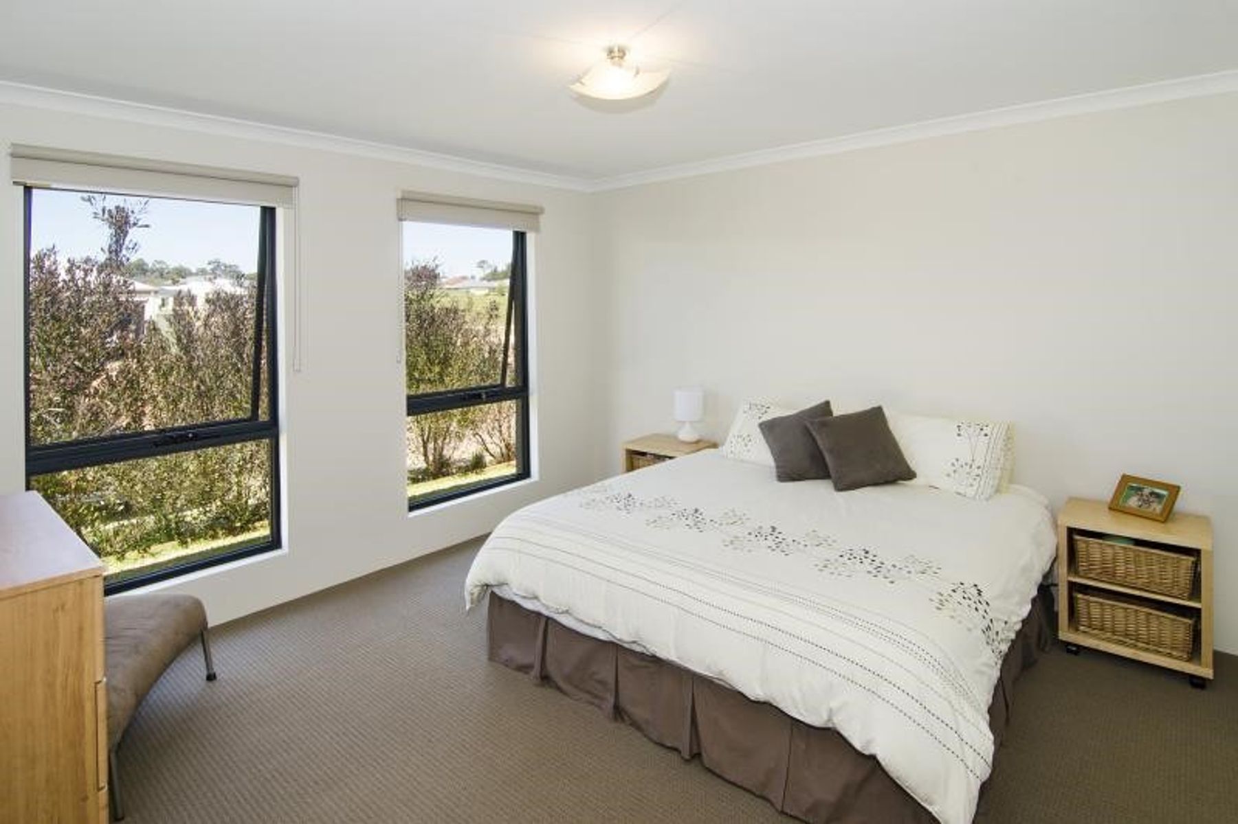 20 Tamarix Crescent, Margaret River WA 6285, Margaret River - Thumbnail 4