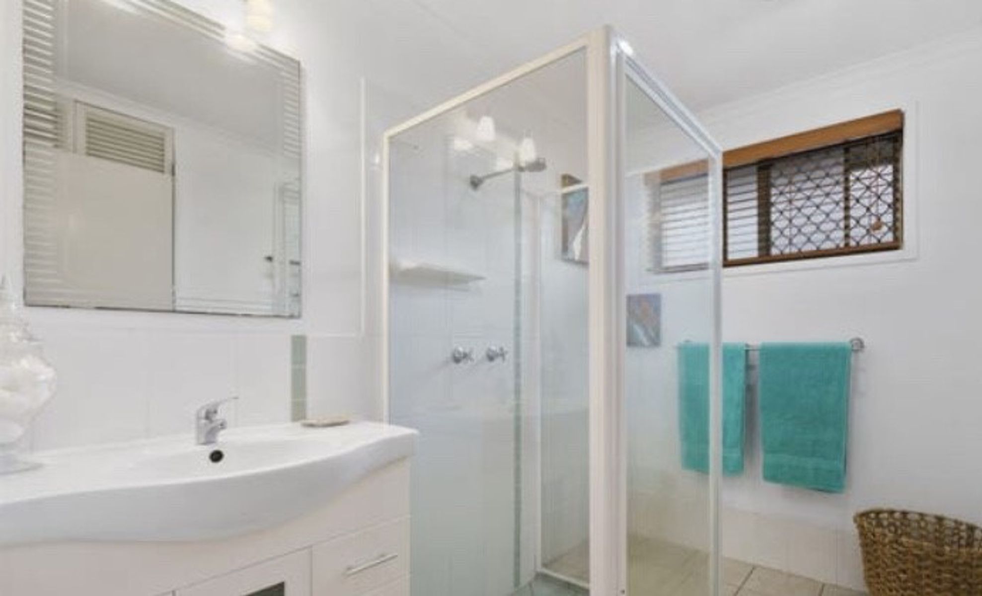 20 Dolphin Drive, Bongaree QLD 4507, Bongaree - Thumbnail 5