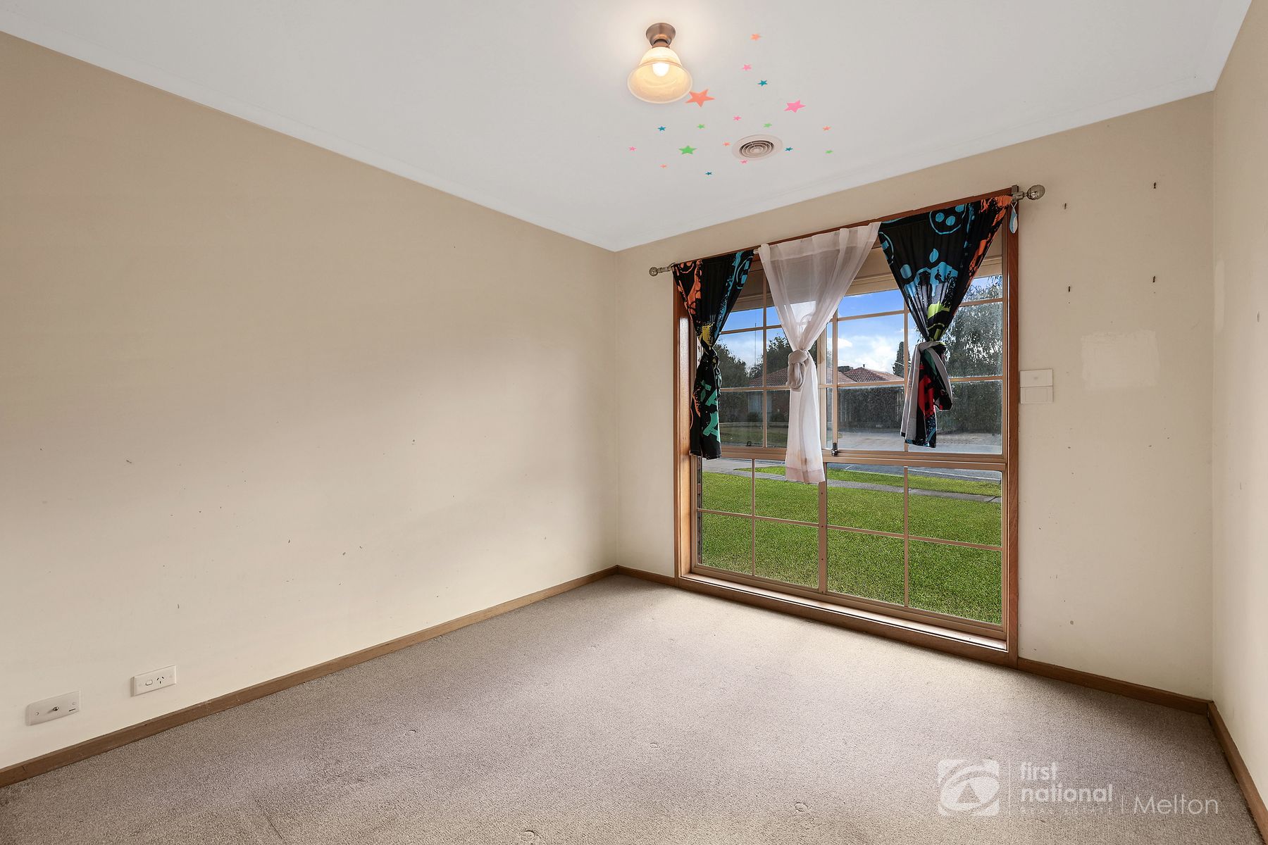 42 Pennyroyal Crescent, Kurunjang VIC 3337, Kurunjang - Thumbnail 3
