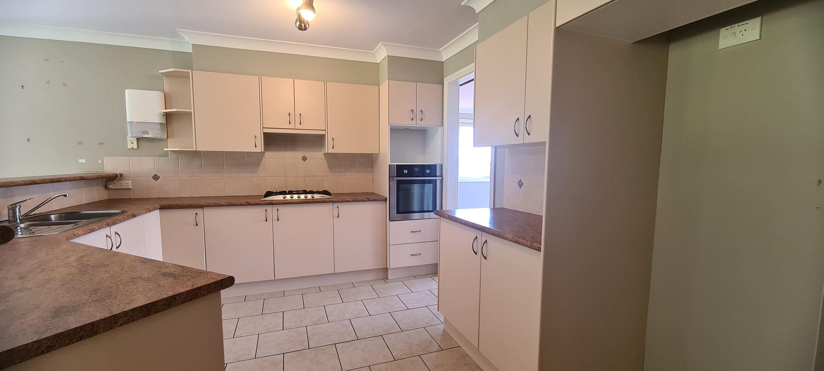 16 Killawarra Drive, Taree NSW 2430, Taree - Thumbnail 2