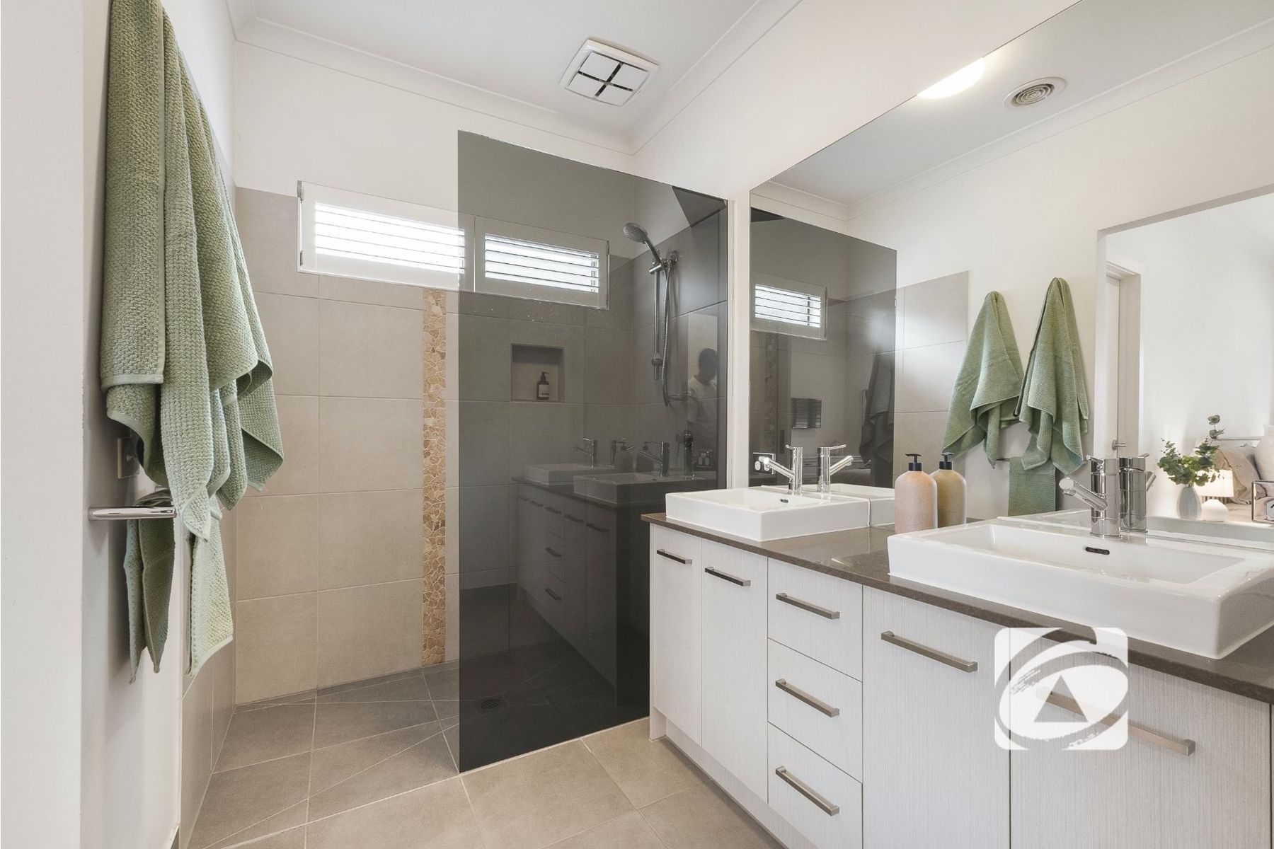 4 Grattan Way, Pakenham VIC 3810, Pakenham - Thumbnail 7