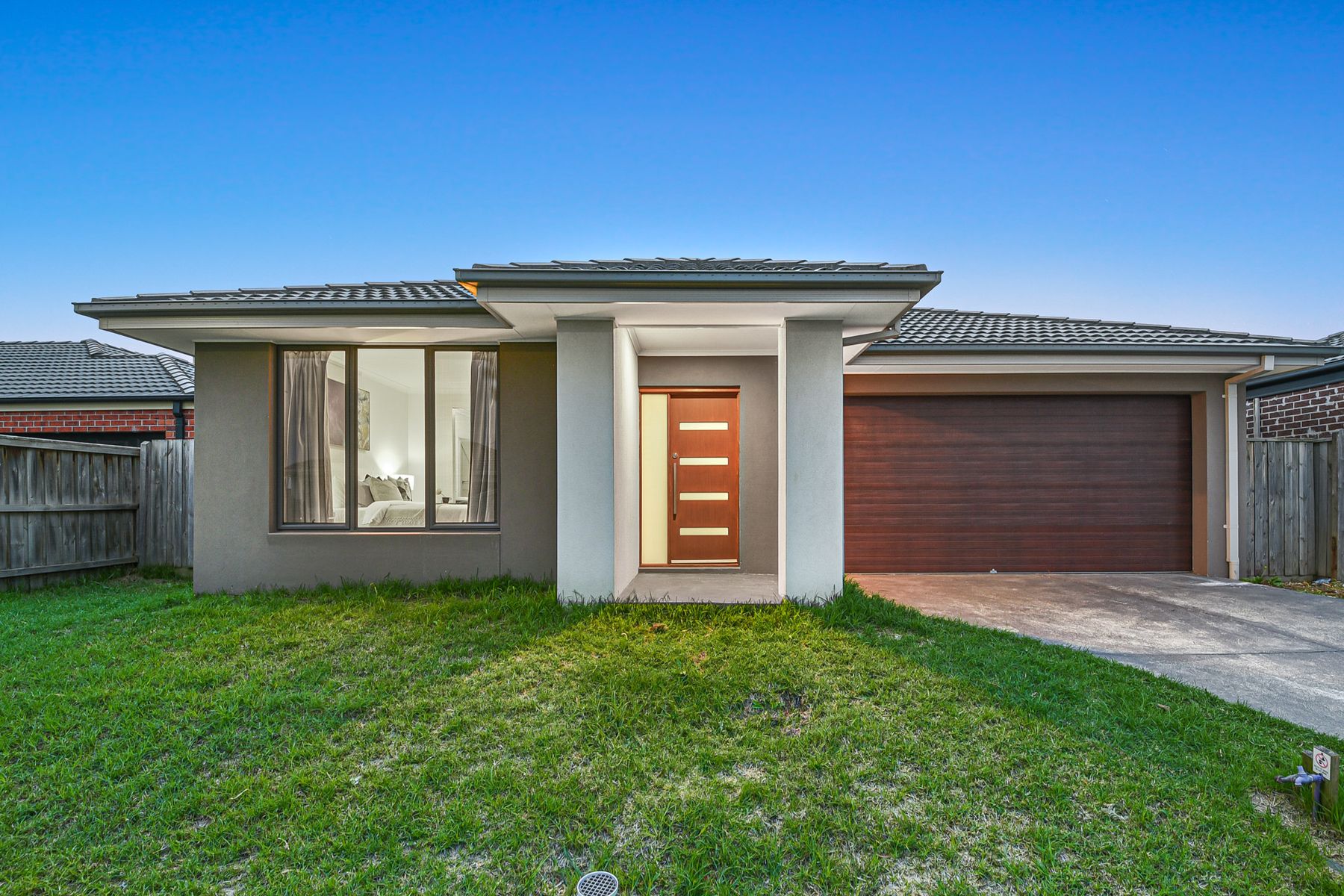 53 Mickleham Drive, Cranbourne North, VIC 3977, Cranbourne North - Thumbnail 2