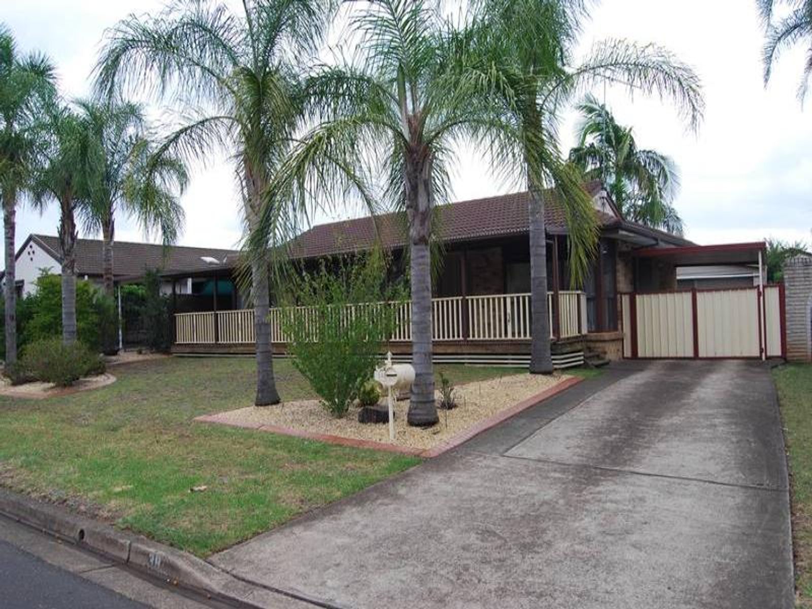 38 HENRY LAWSON DRIVE, Werrington County - Thumbnail 3
