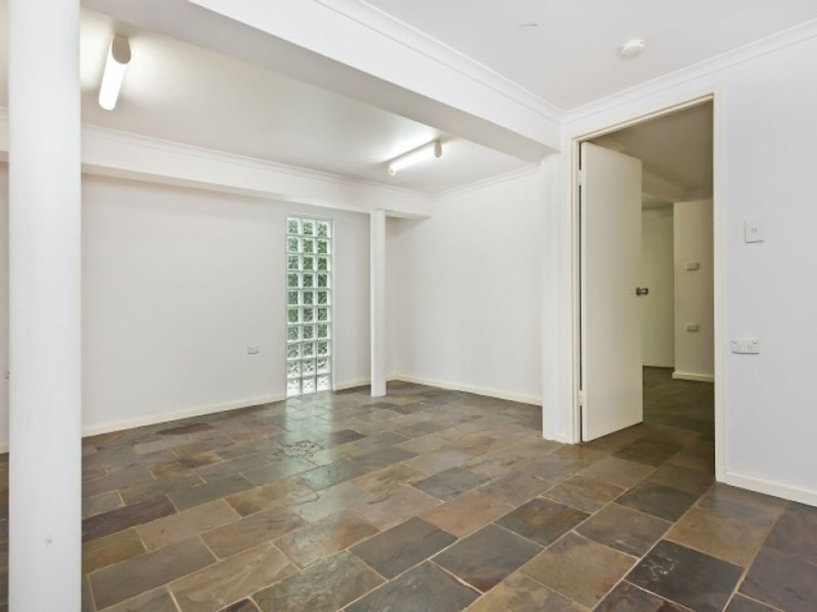 5 Brogan Street, Fannie Bay NT 0820, Fannie Bay - Thumbnail 3