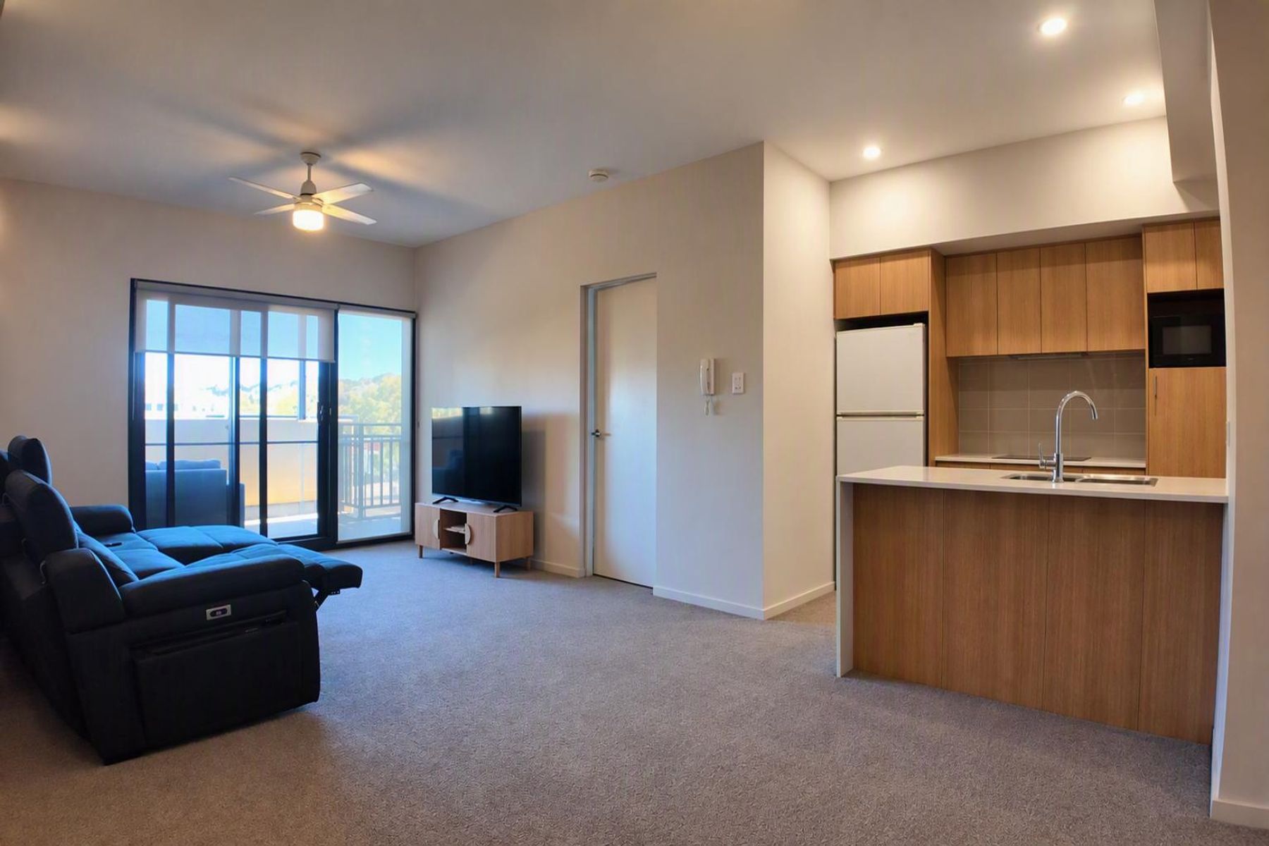18/23 Sharpe Avenue, Pegs Creek - Image 1