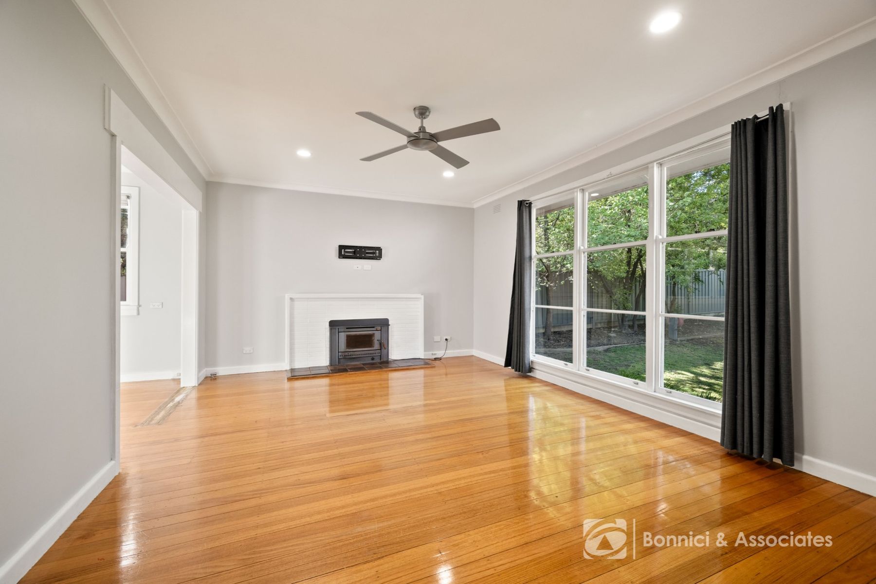 15a Victoria Road, Beechworth VIC 3747, Beechworth - Thumbnail 4