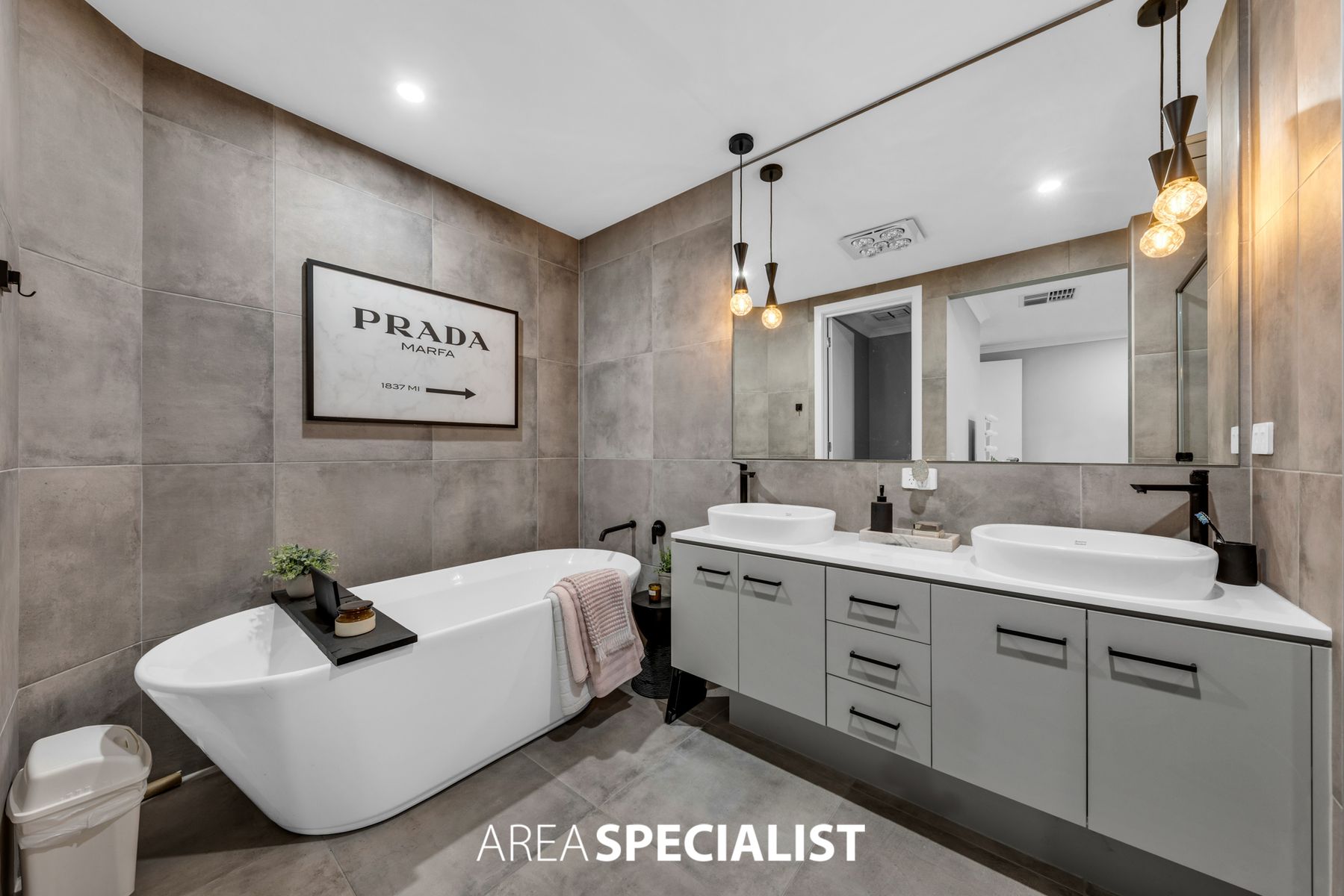 4 Thoroughbred Drive, Clyde North, VIC 3978, Clyde North - Thumbnail 4