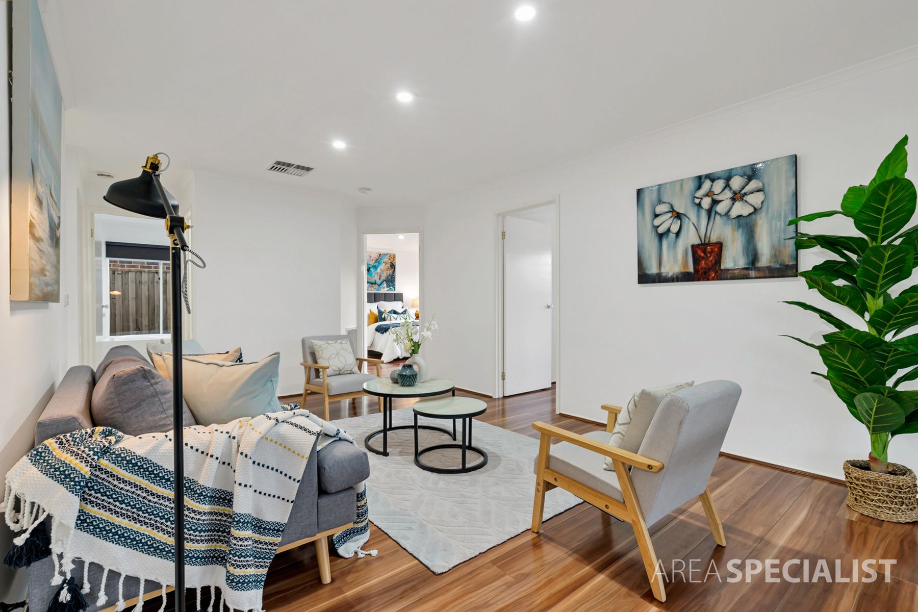 2 Helmsdale Court, Cranbourne West, VIC 3977, Cranbourne West - Thumbnail 4