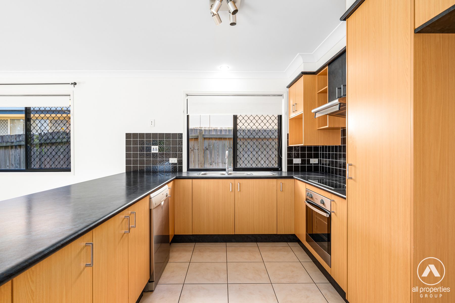 33 Bullen Circuit, Forest Lake QLD 4078, Forest Lake - Thumbnail 3