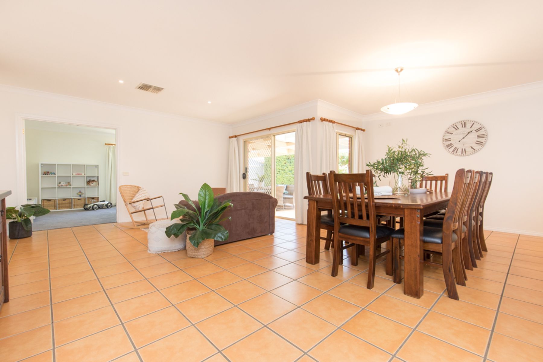 2 Felix Court