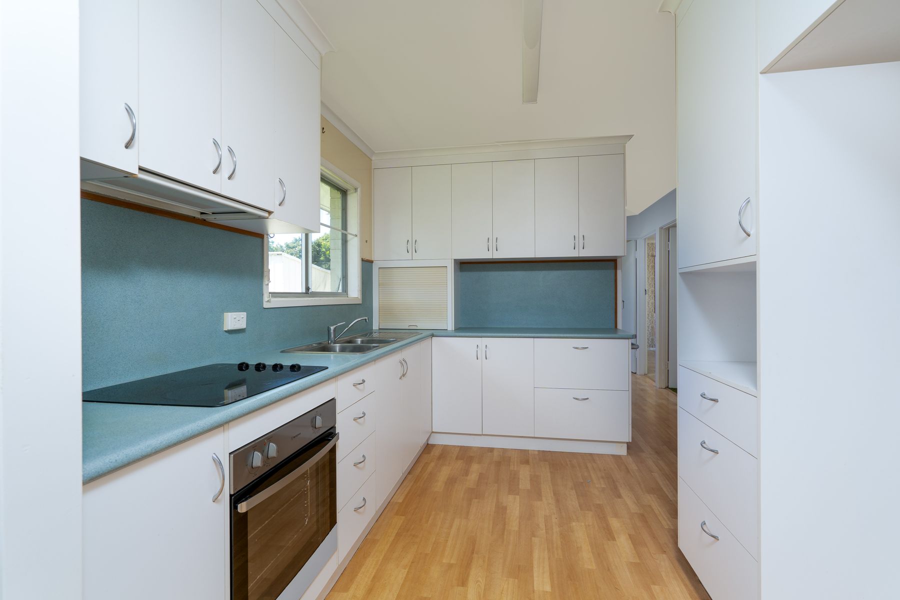 10 Podosky Street, West Mackay, QLD 4740, West Mackay - Thumbnail 4