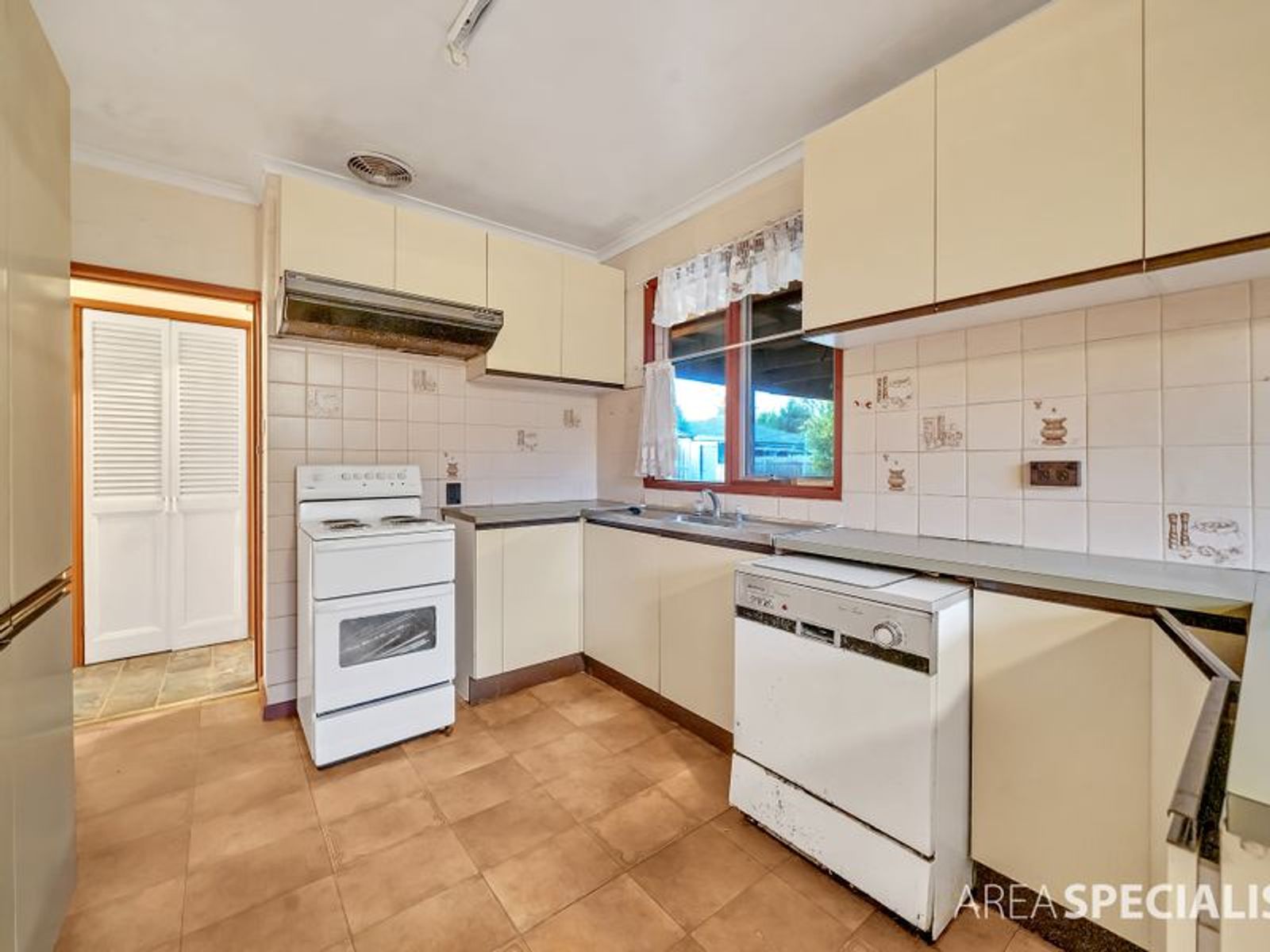 14 Barkly Street, Cranbourne, VIC 3977, Cranbourne - Thumbnail 3