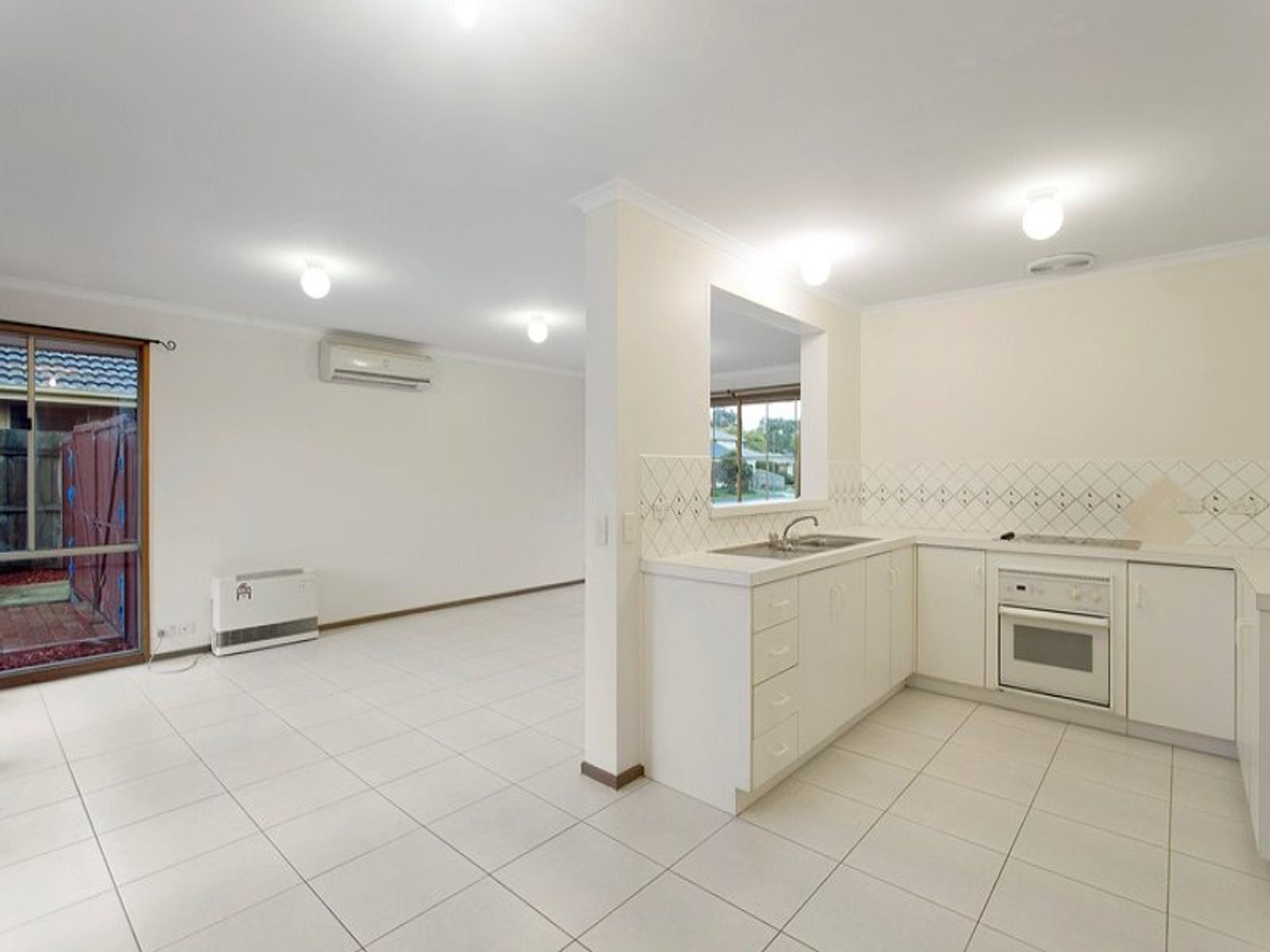24 Llewellyn Avenue, Aspendale Gardens, VIC 3195, Aspendale Gardens - Thumbnail 5