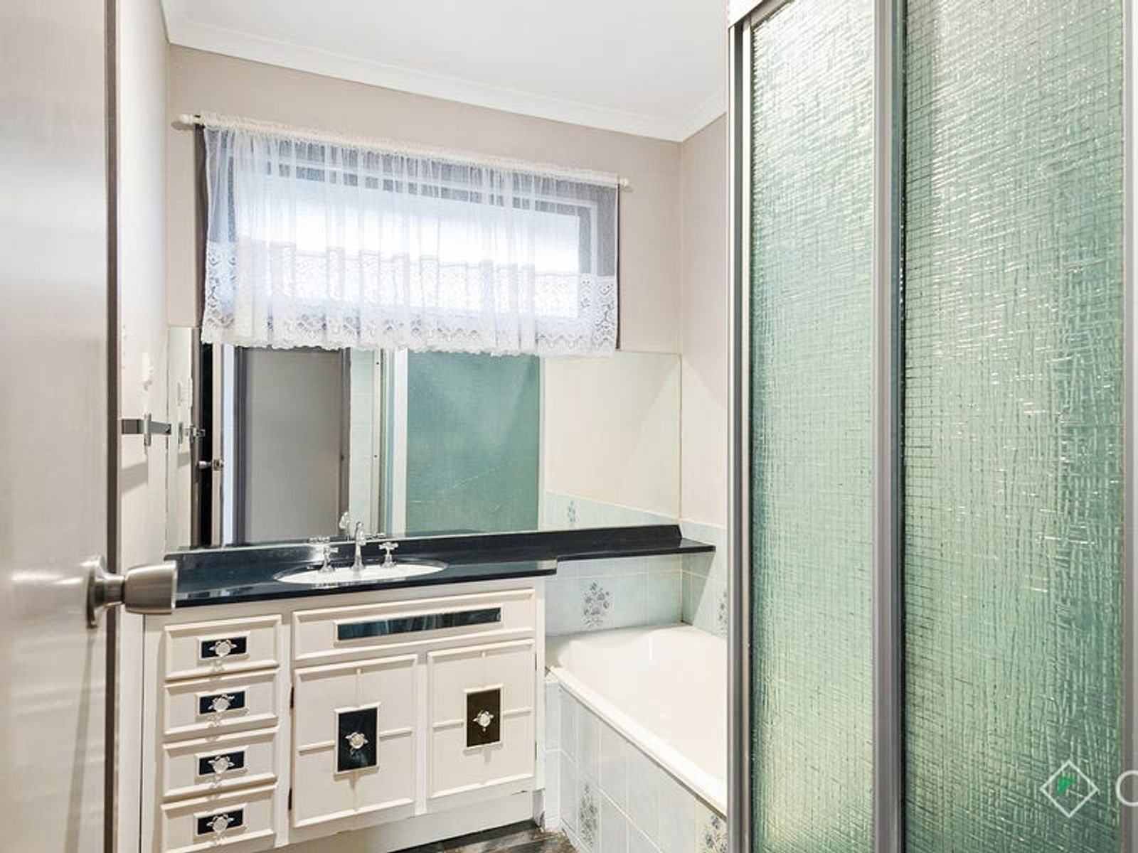 11 Robert Molyneux Avenue, Endeavour Hills, VIC 3802, Endeavour Hills - Thumbnail 6