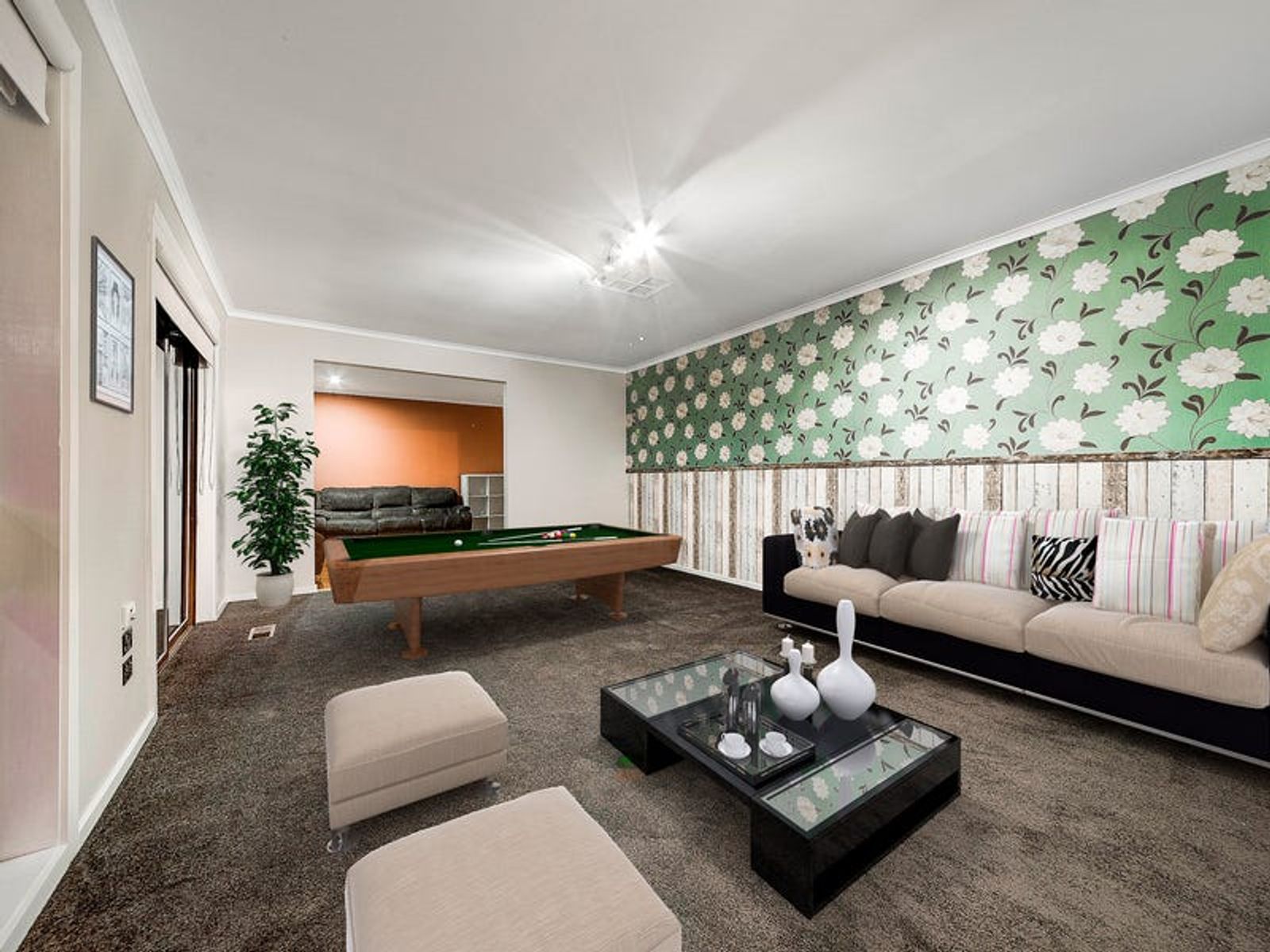 32 Aldridge Street, Endeavour Hills, VIC 3802, Endeavour Hills - Thumbnail 2