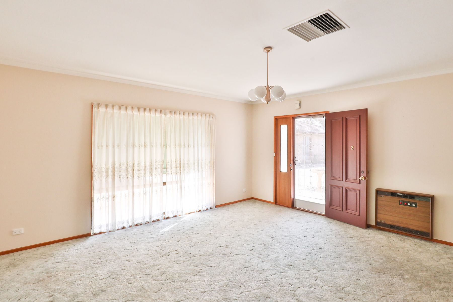 2/83 Pasadena Grove, Mildura - Thumbnail 3